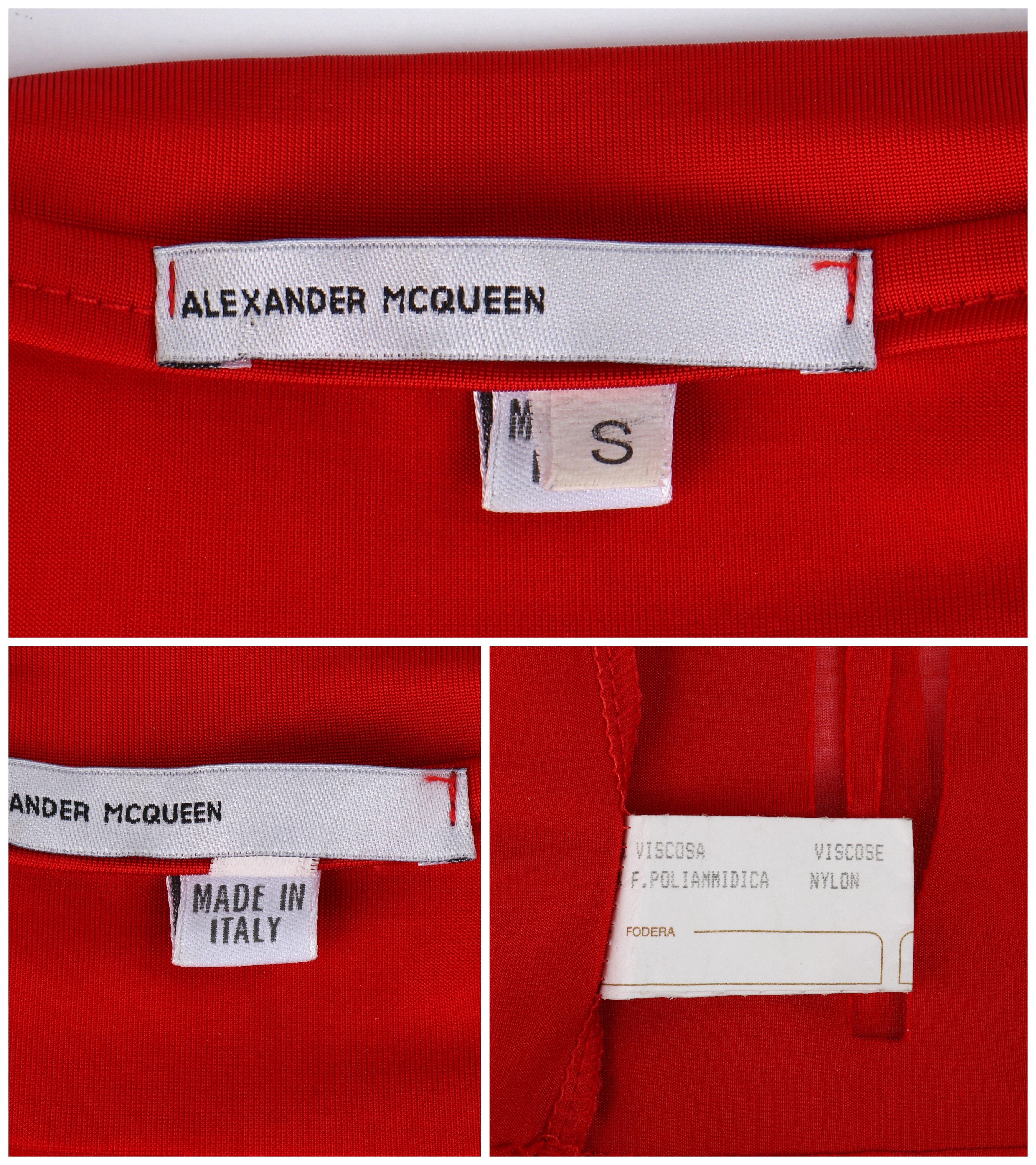 ALEXANDER McQUEEN Haut à manches courtes en maille semi-transparente rouge S/S 1996 en vente 6