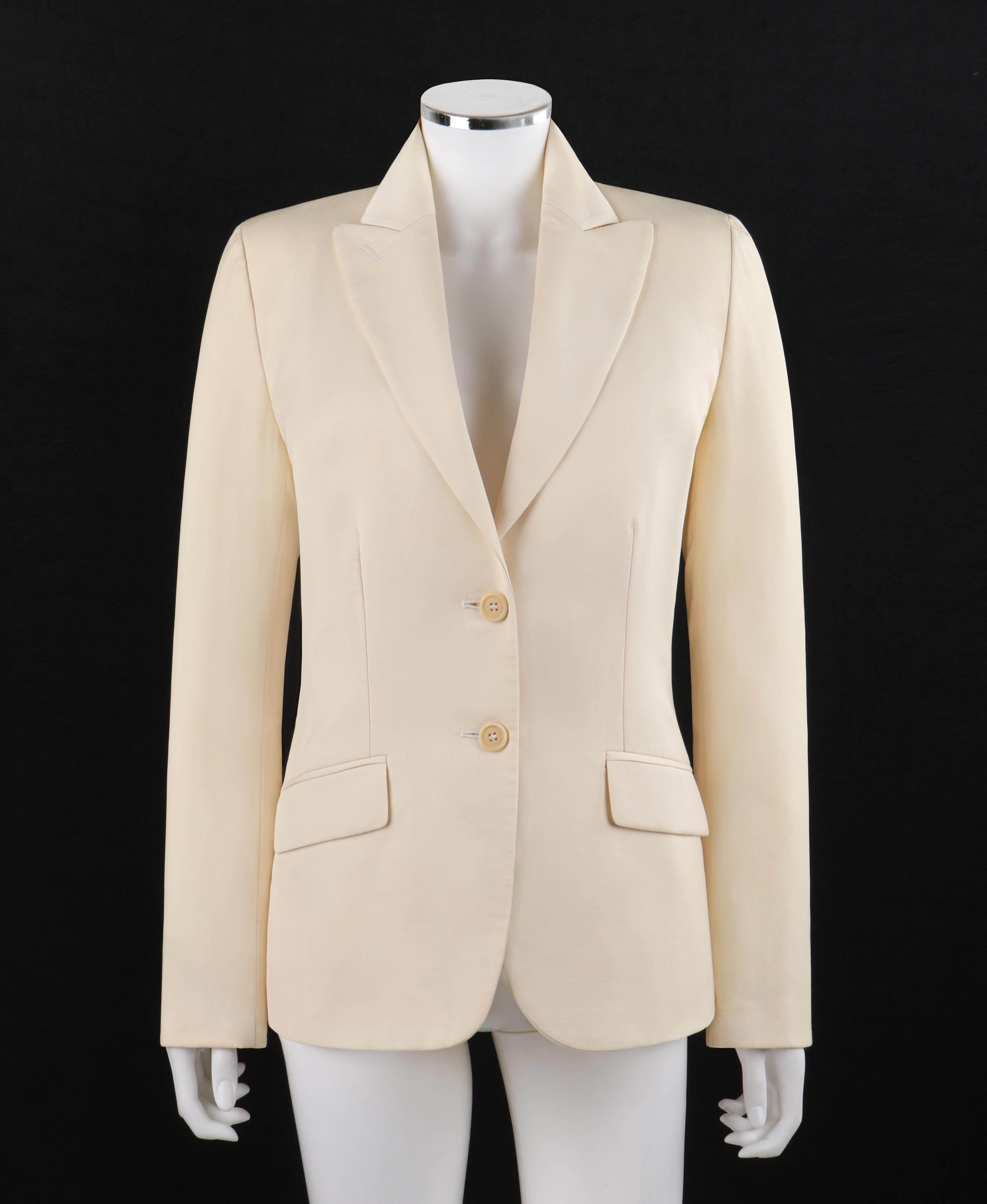 ALEXANDER McQUEEN S/S 1998 Ivory Button Front Notch Collar Slanted Pocket Blazer
 
Brand / Manufacturer: Alexander McQueen
Collection: S/S 1998 
Style: Blazer
Color(s): Shades of ivory
Lined: Yes
Marked Fabric Content: 100% wool
Additional Details /
