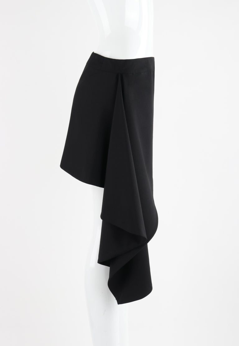 【送料&関税込】Alexander McQueen Ruffle Rib Mini Skirt Alexander McQueen Ruffle Rib Mini Skirt | italist