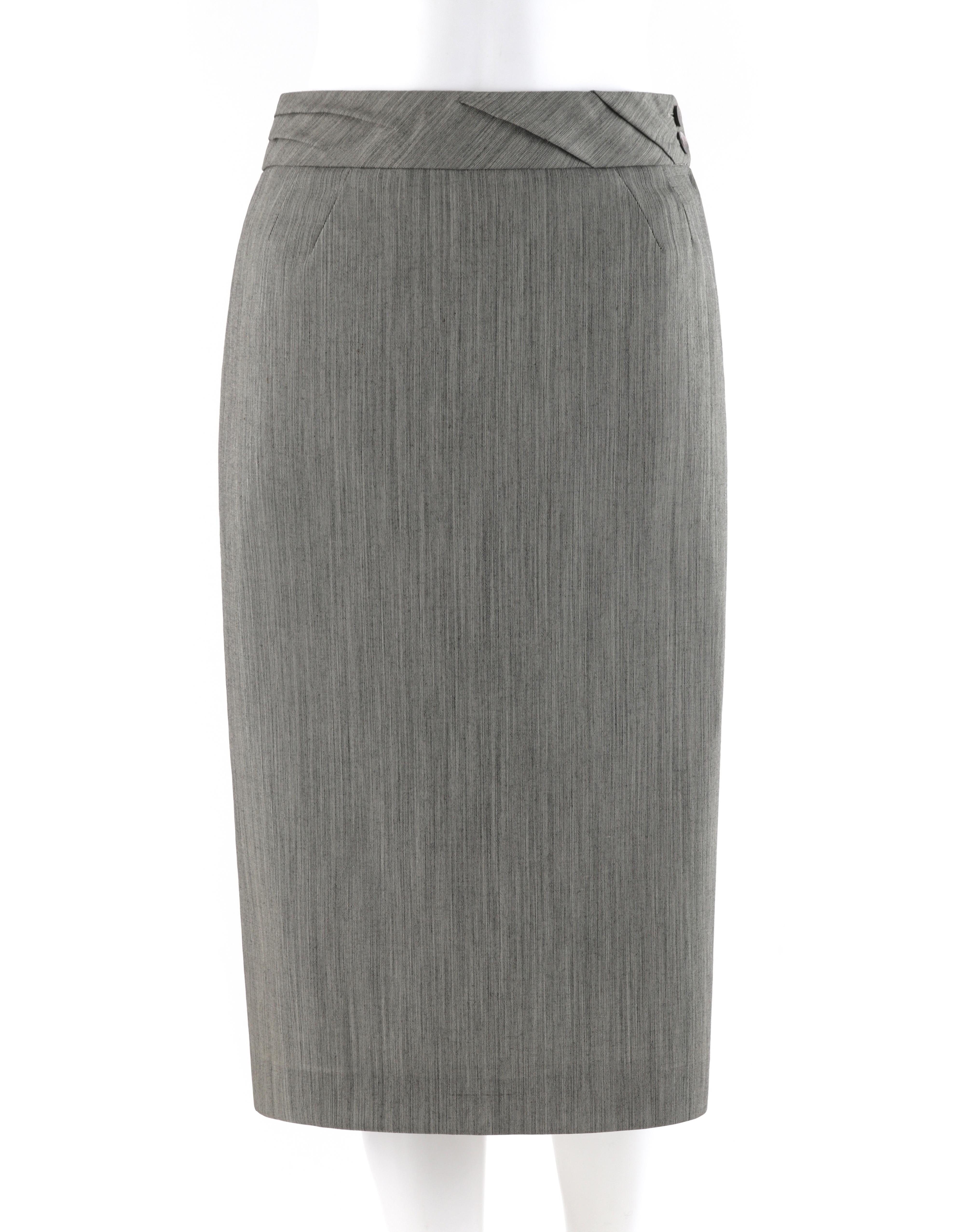ALEXANDER McQUEEN S/S 1999 “No. 13” Micro Striped Pleat Waistband Pencil Skirt

Brand / Manufacturer: Alexander McQueen
Collection: S/S 1999 “No. 13”
Designer: Alexander McQueen
Style: Pencil skirt
Color(s): Shades of black, gray and white; light