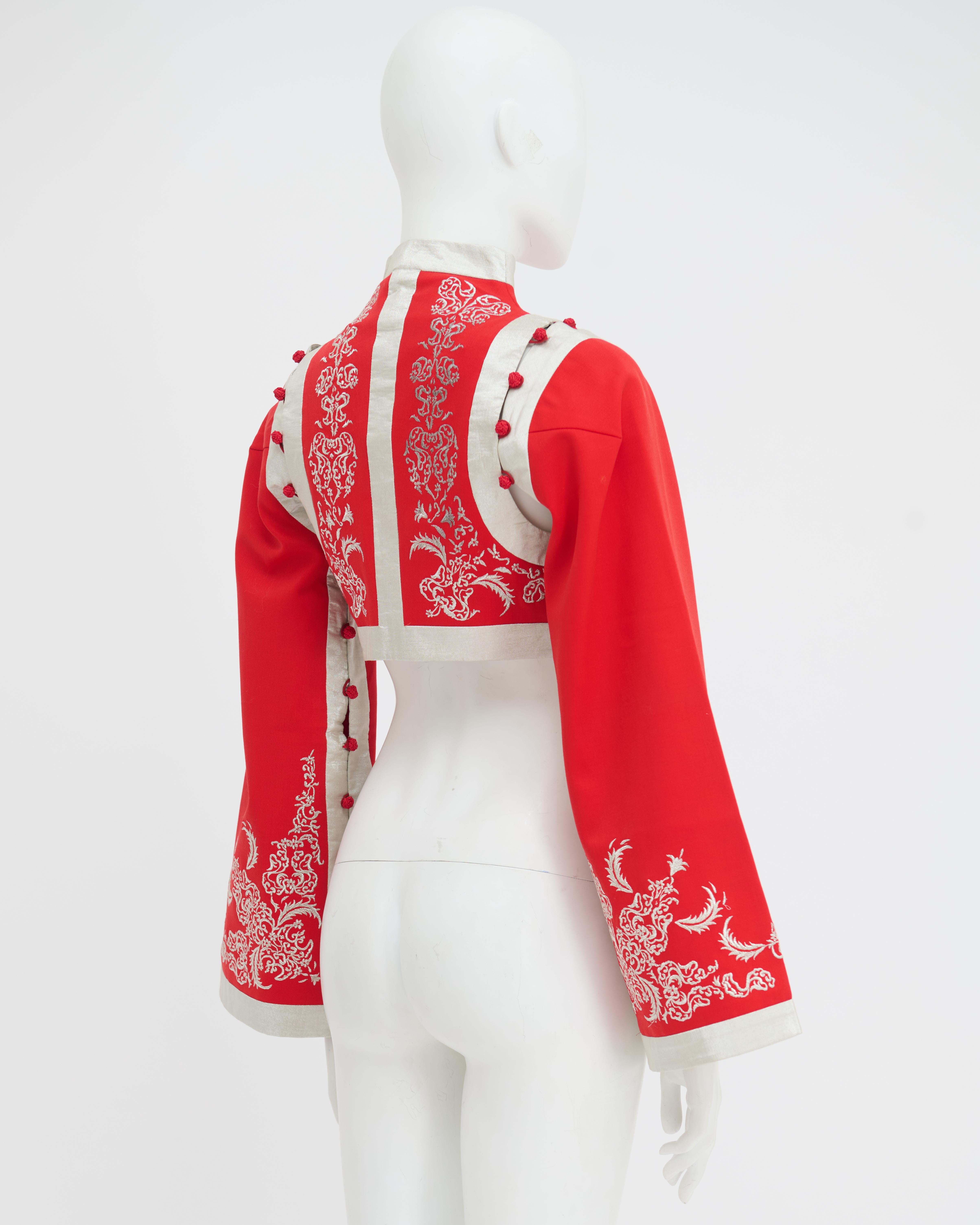 Alexander McQueen S/S 2000 “Eye” Collection Silk Red Cropped Kimono Bolero In condizioni ottime in vendita a Milano, IT