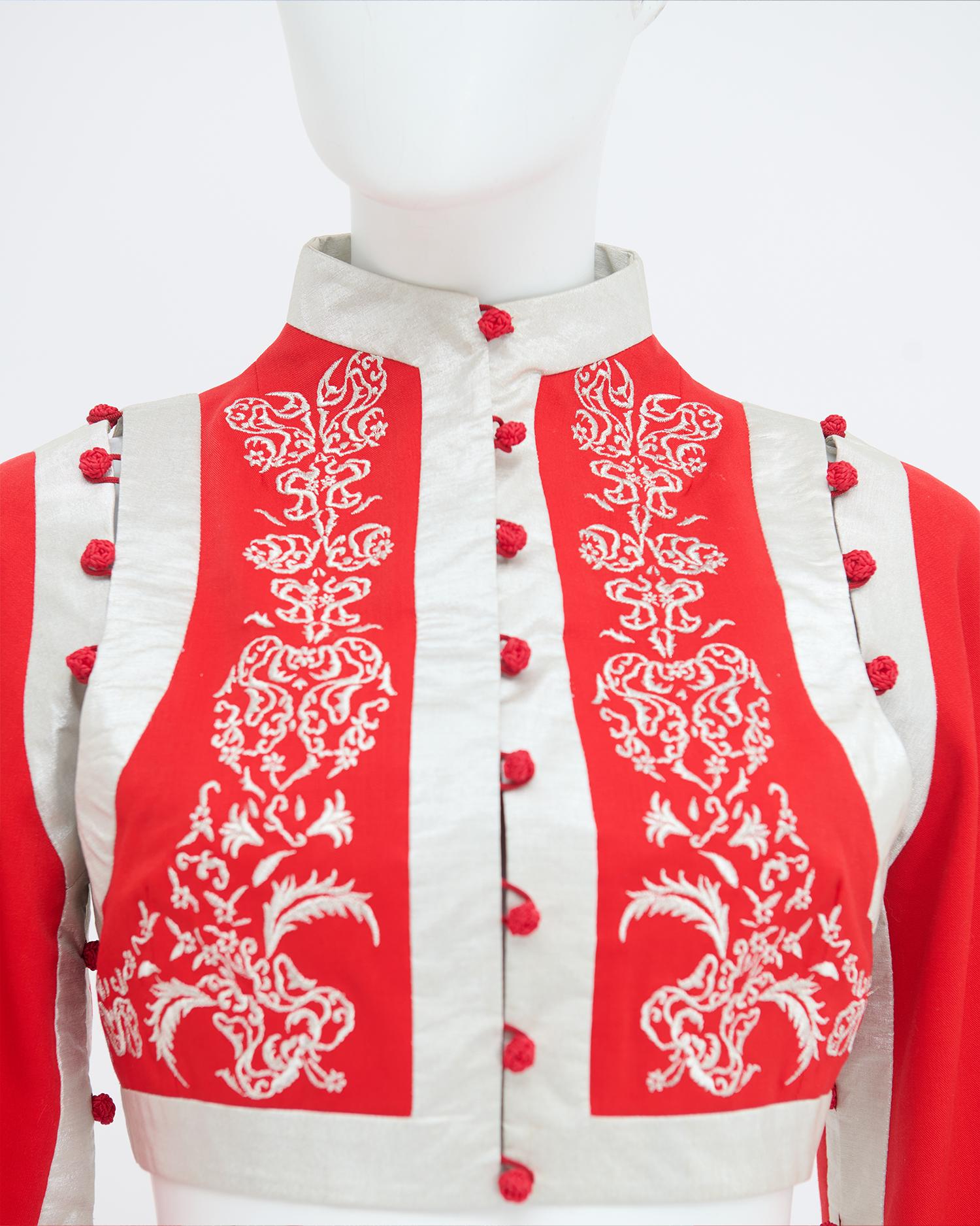 Alexander McQueen S/S 2000 “Eye” Collection Silk Red Cropped Kimono Bolero in vendita 1