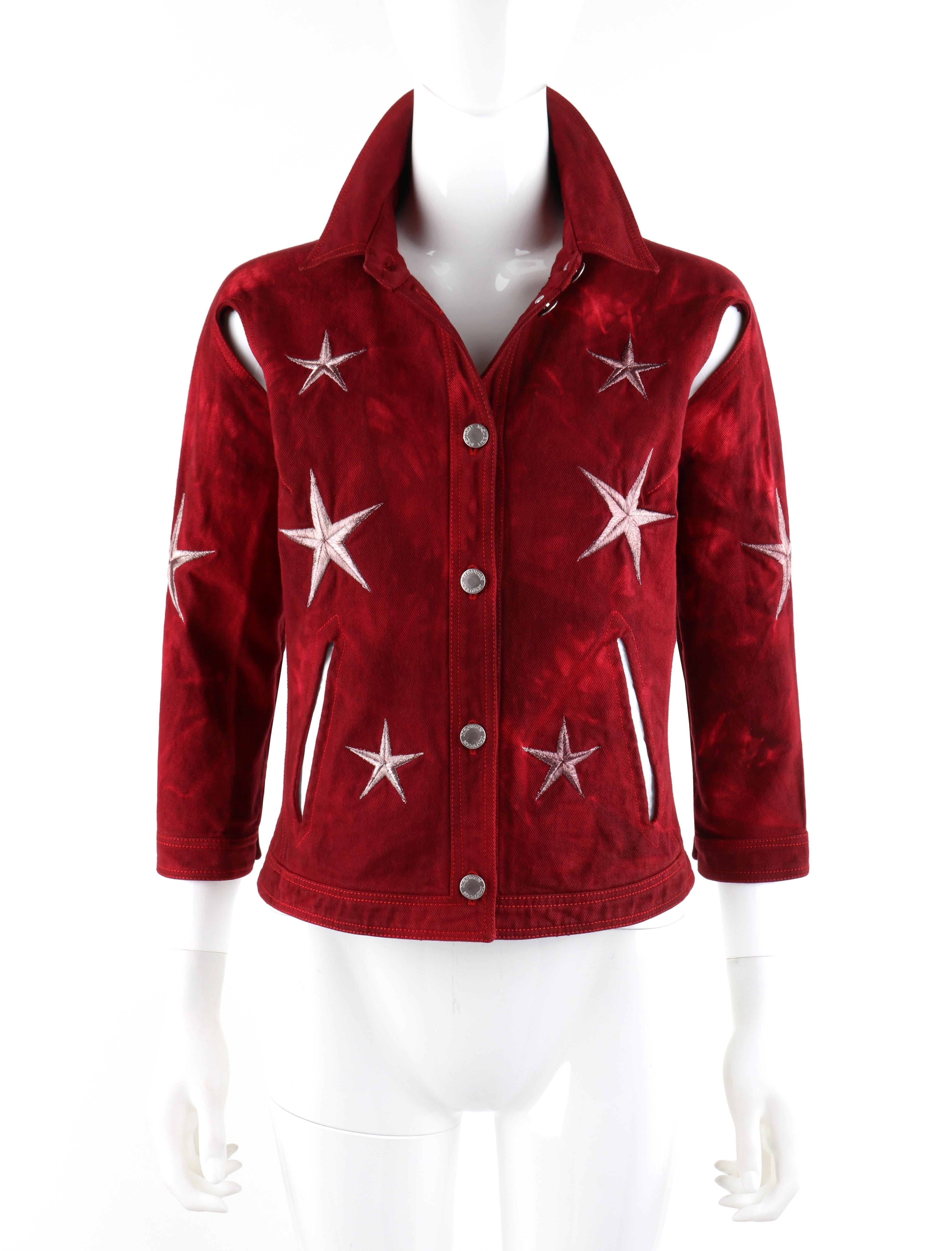 ALEXANDER McQUEEN S/S 2000 “Eye” Star Embroidered Aesthetic Denim Cutout Jacket

Brand / Manufacturer: Alexander McQueen
Collection: S/S 2000 “Eye”
Designer: Alexander McQueen
Style: Cutout ¾ sleeve denim jacket
Color(s): Shades of burgundy, red,