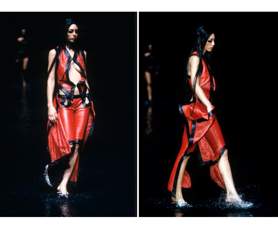 ALEXANDER McQUEEN S/S 2000 “Eye” Runway Red Black Leather Cut Out Vest Jacket For Sale 2