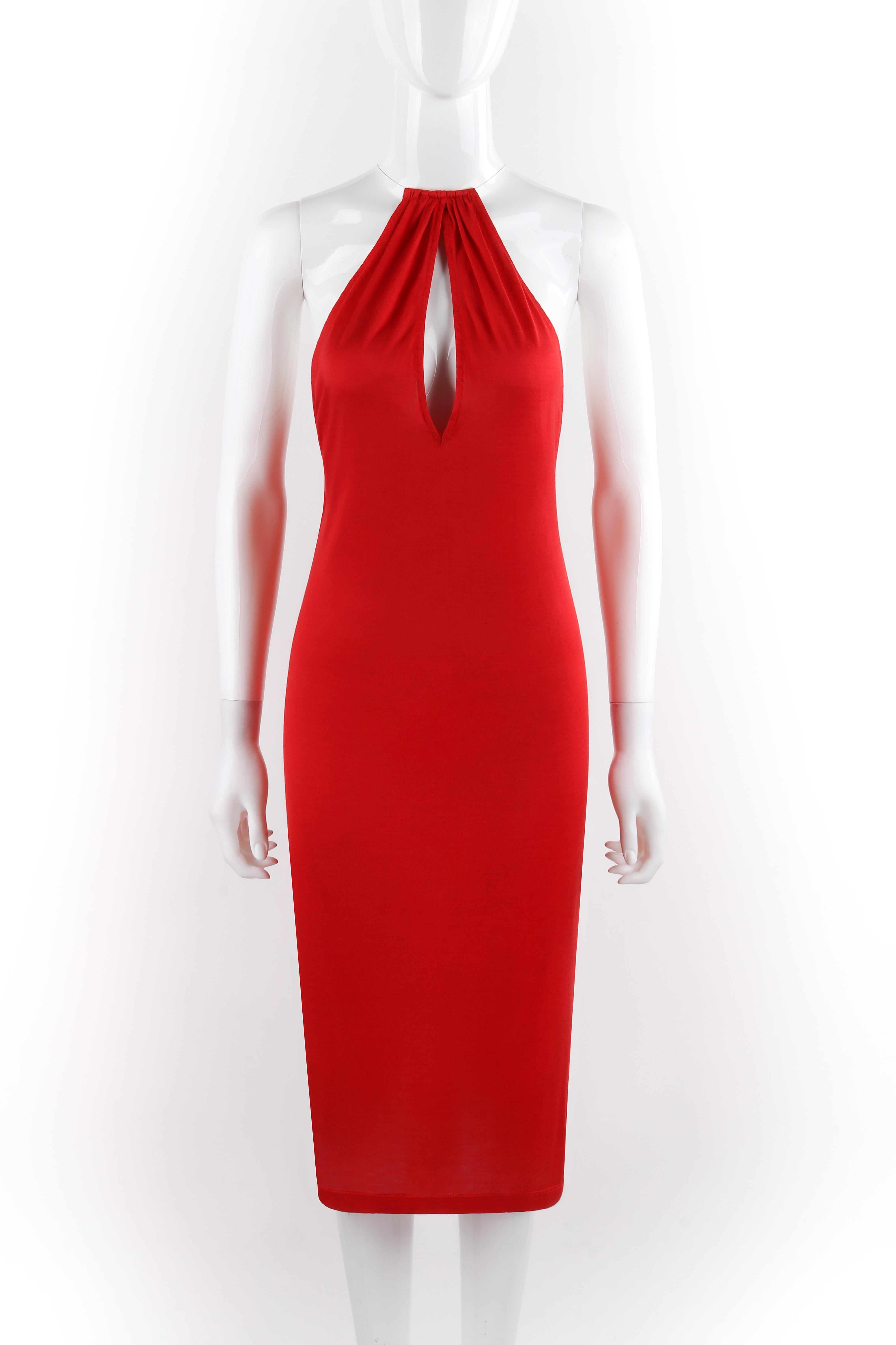 ALEXANDER McQUEEN S/S 2001 “Eye” Red Keyhole Cutout Wire Choker Halter Top Dress
 
Brand / Manufacturer: Alexander McQueen
Collection: S/S 2000 “Eye”- Runway look #42
Designer: Alexander McQueen
Style: Halter dress
Color(s): Red; choker: