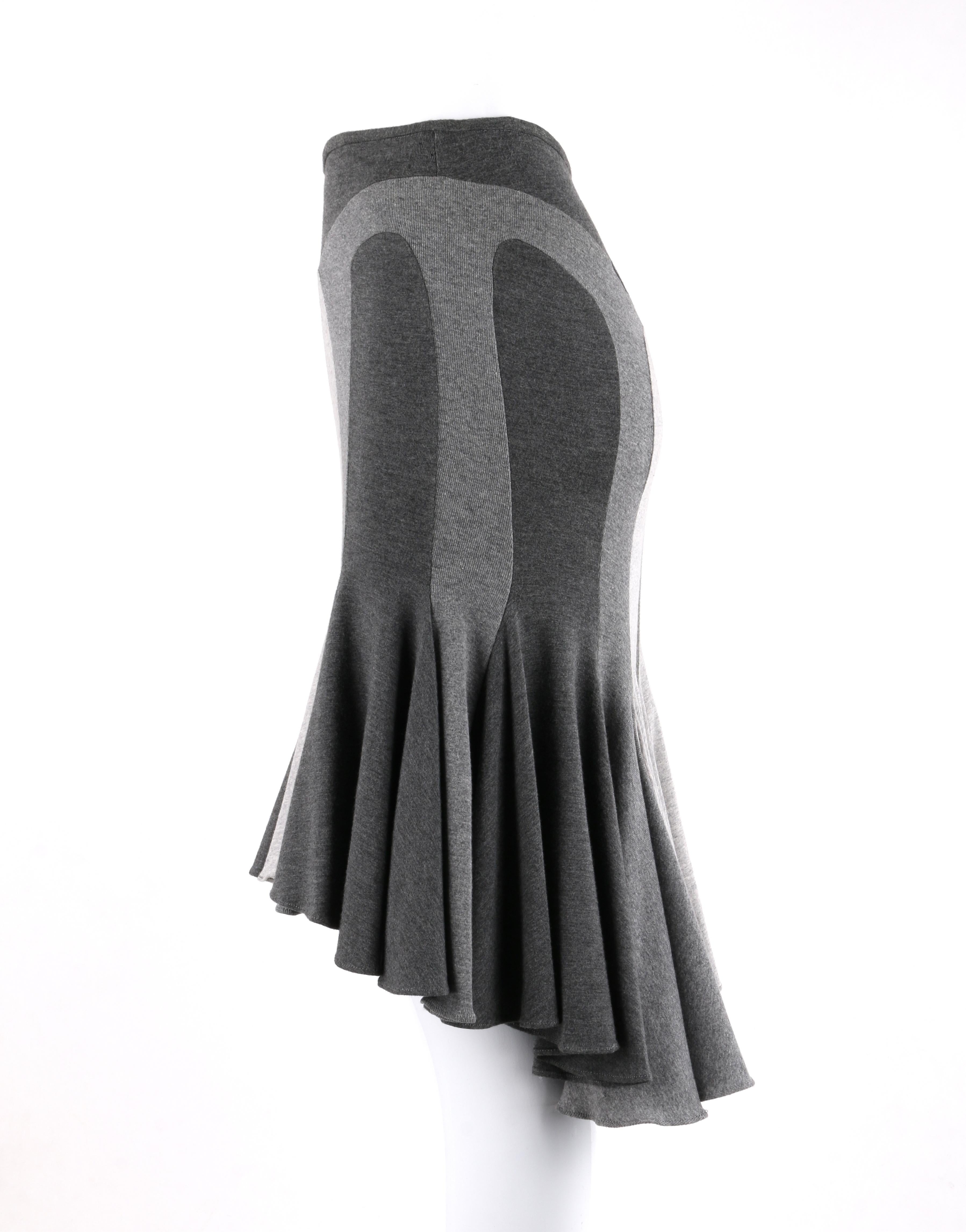 ALEXANDER McQUEEN S/S 2004 Grey Color-Block High Low Flared Trumpet Skirt  In Good Condition In Thiensville, WI