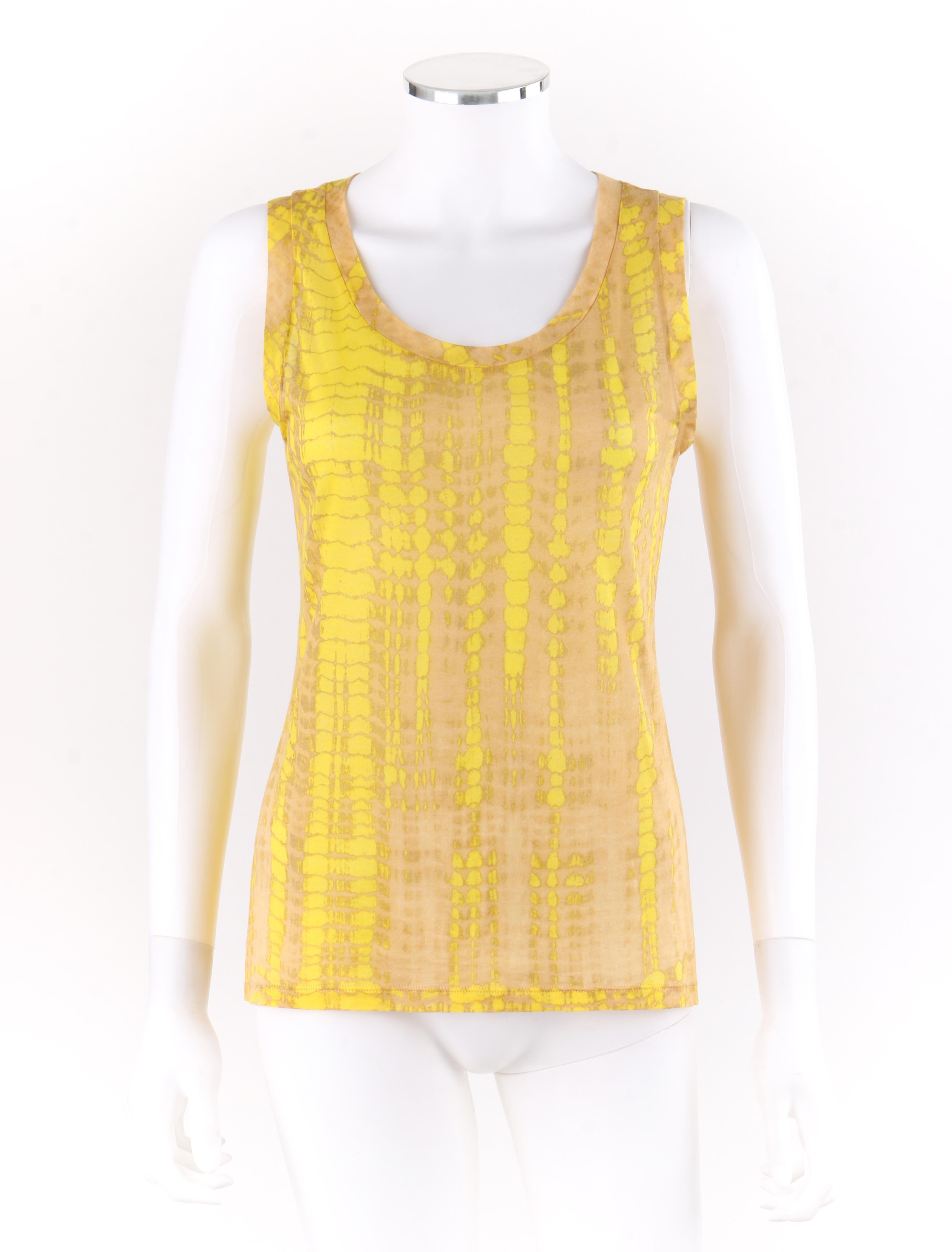 ALEXANDER McQUEEN S/S 2005 “It’s Only A Game” Tan Yellow Tie Dye Print Cotton Tank Top
 
Brand / Manufacturer: Alexander McQueen
Collection: Spring / Summer 2005 “It’s Only A Game” Runway Look #2
Style: Tank Top
Color(s): Shades of tan and yellow.
