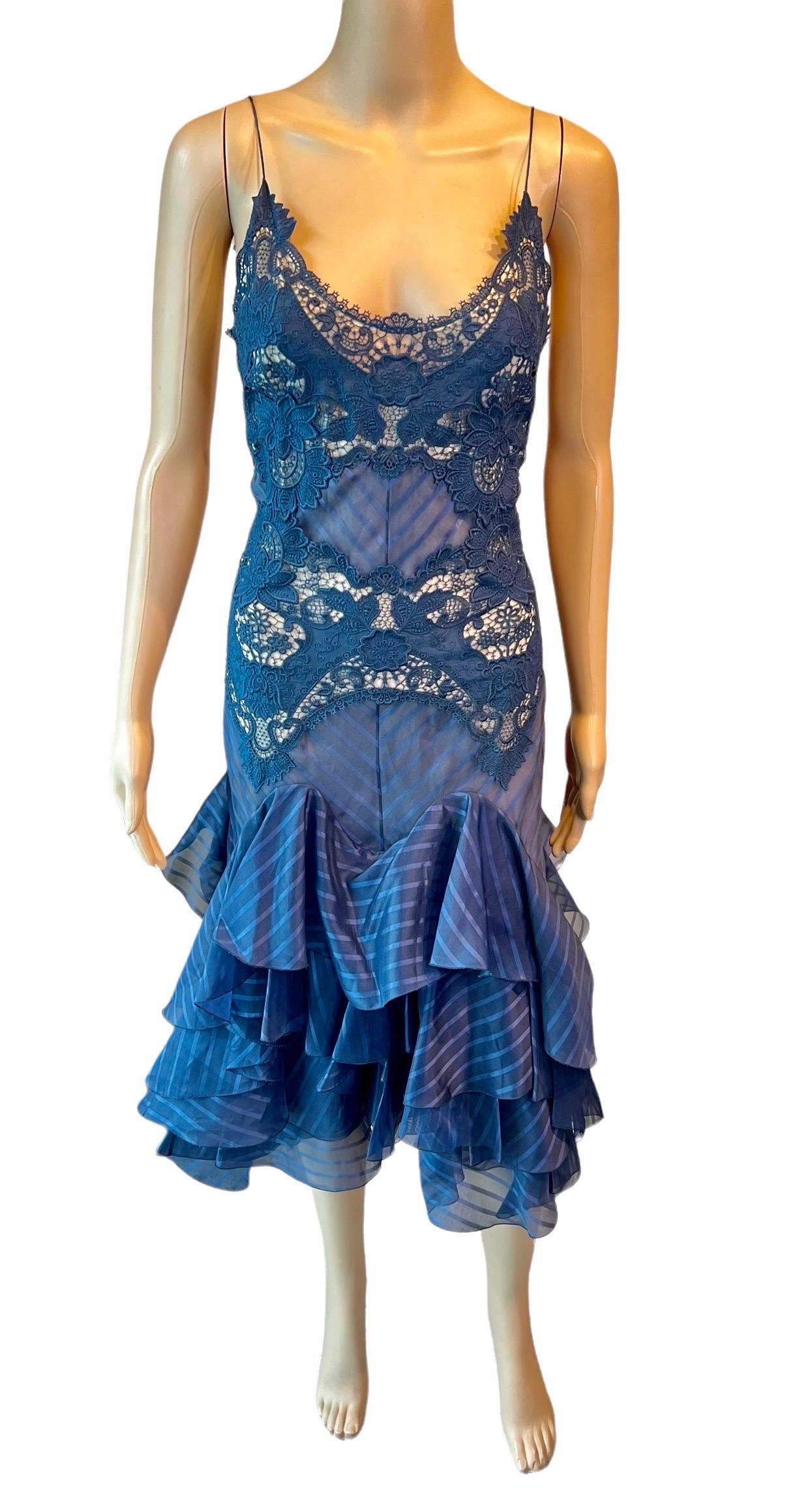 Alexander McQueen F/S 2005 Ungetragenes halbdurchsichtiges gerafftes Spitzen-Slipkleid mit Rüschen  (Blau) im Angebot