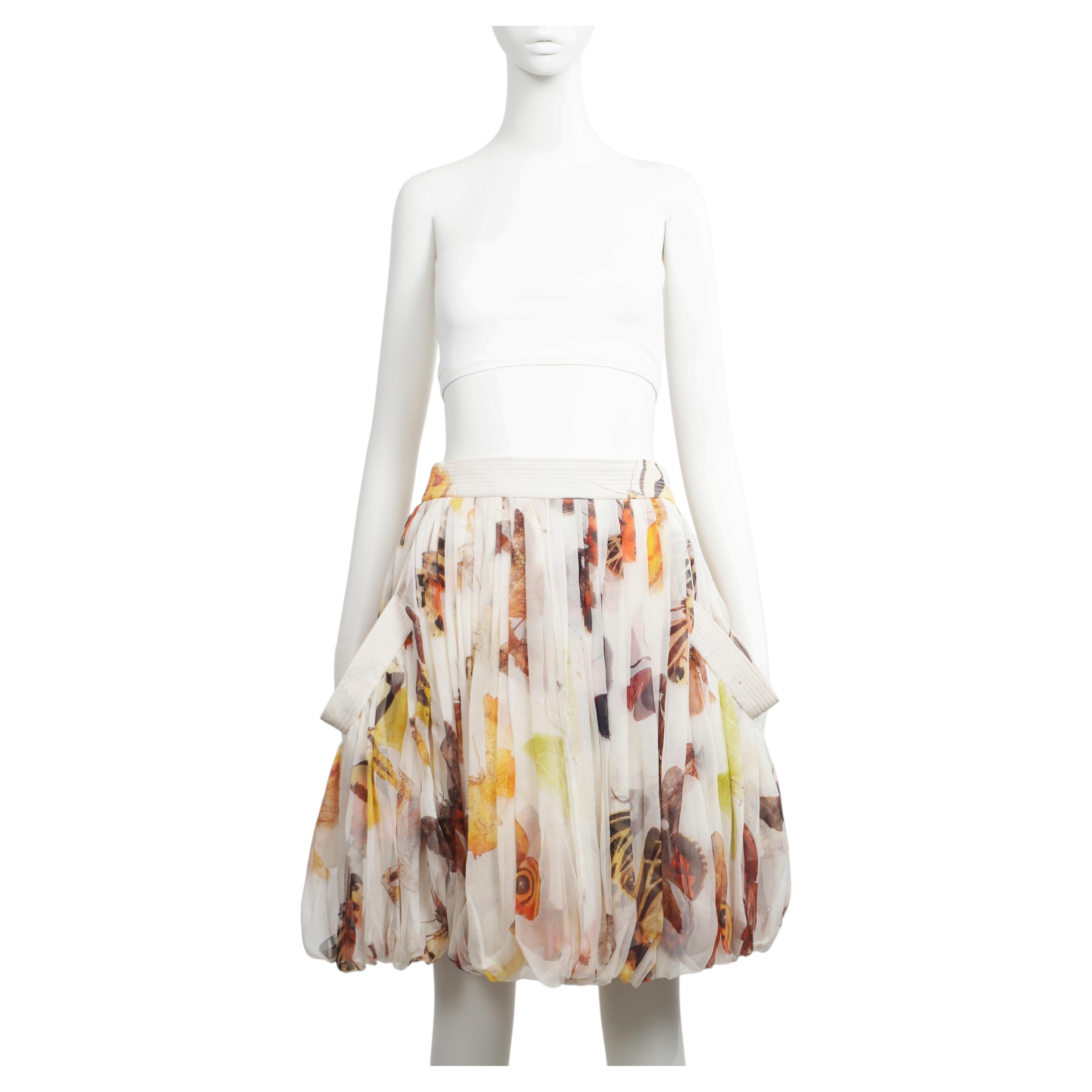 ALEXANDER MCQUEEN S/S 2007 Falda de seda con estampado de mariposas IT40 en venta