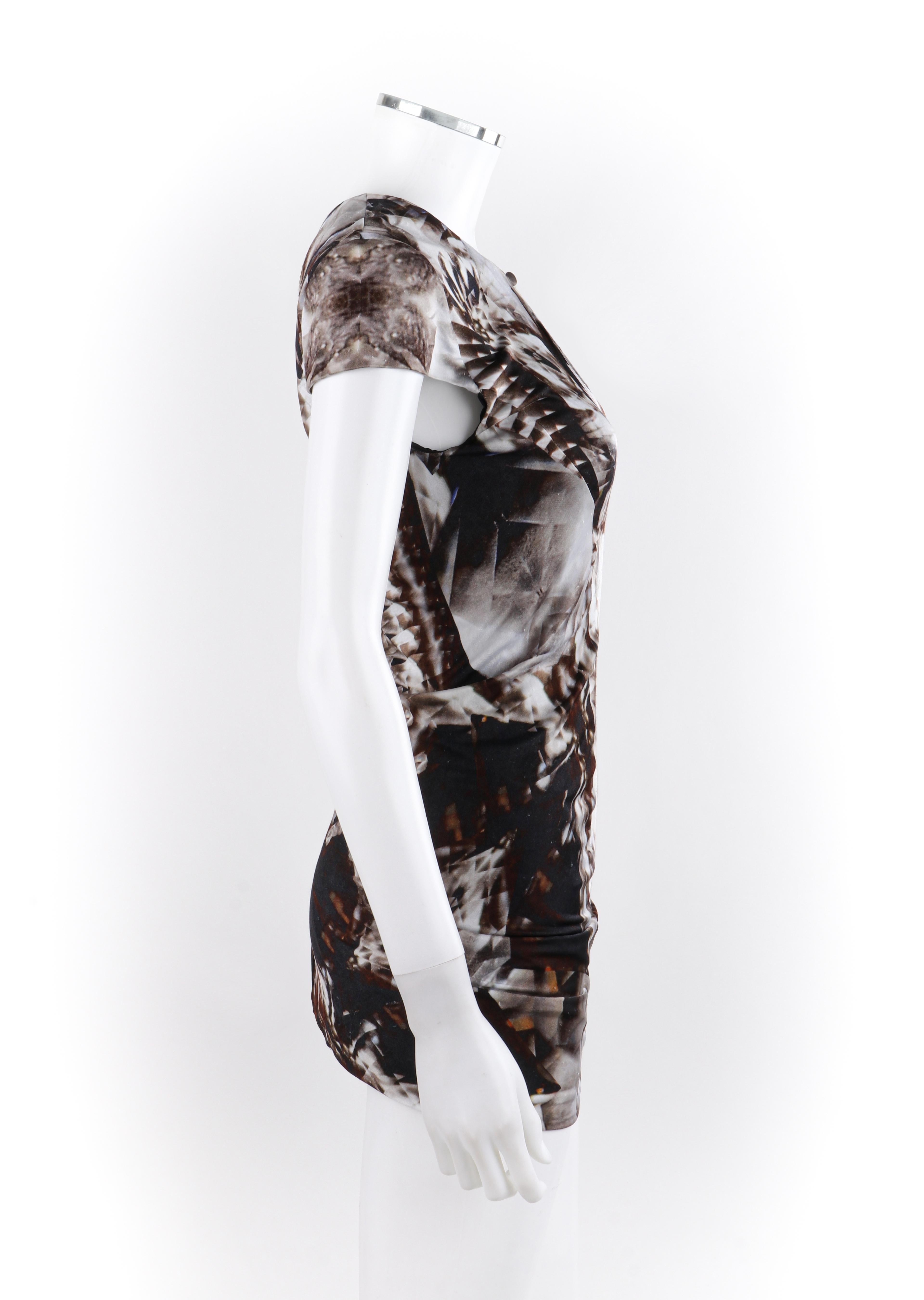 Haut drapé ALEXANDER McQUEEN S/S 2009 Kaleidoscope squelette noir et blanc torsadé Pour femmes en vente
