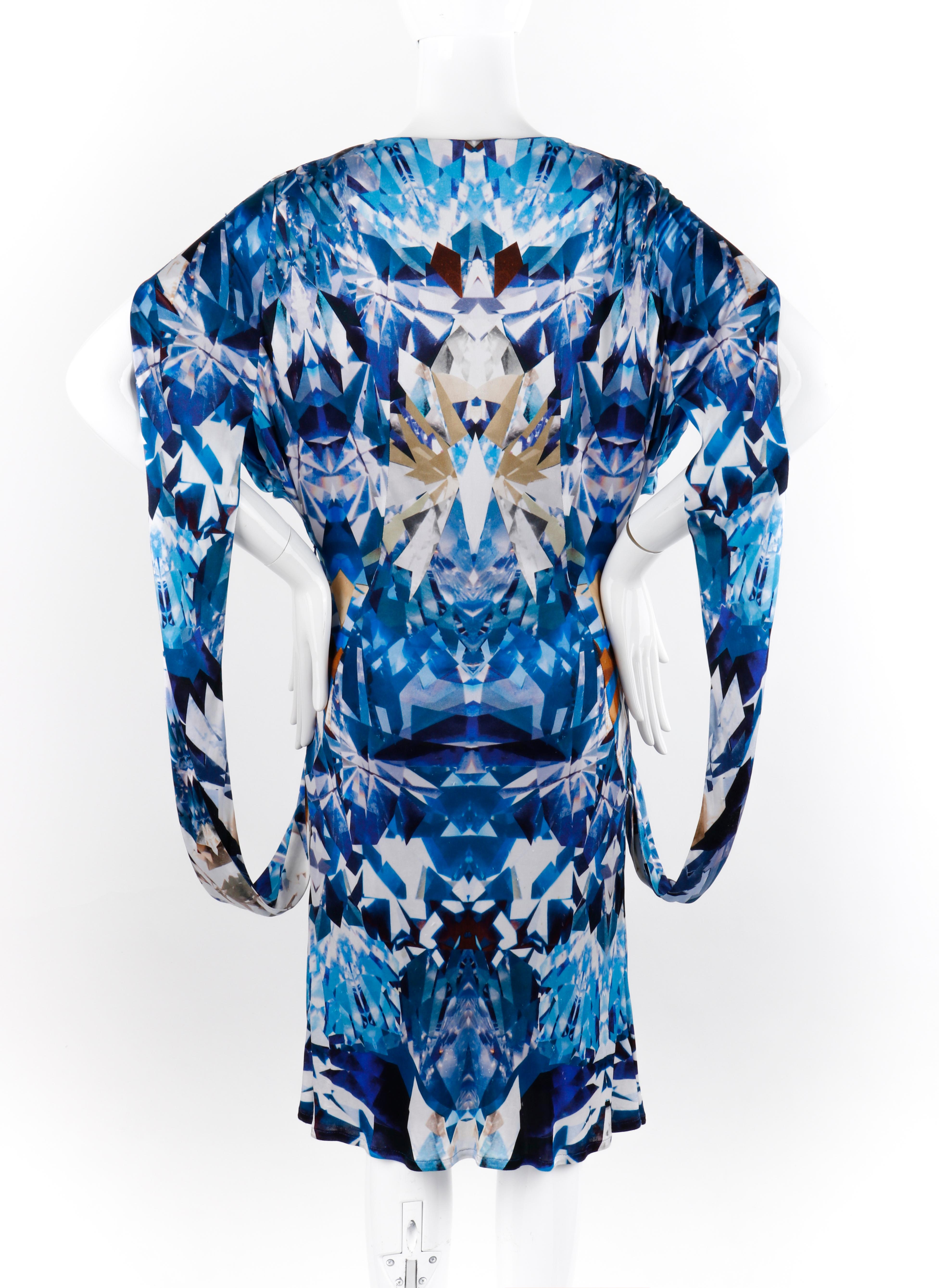 Bleu ALEXANDER McQUEEN S/S 2009 - « Natural Dis-tinction » - Robe emblématique en cristal bleu 42  en vente