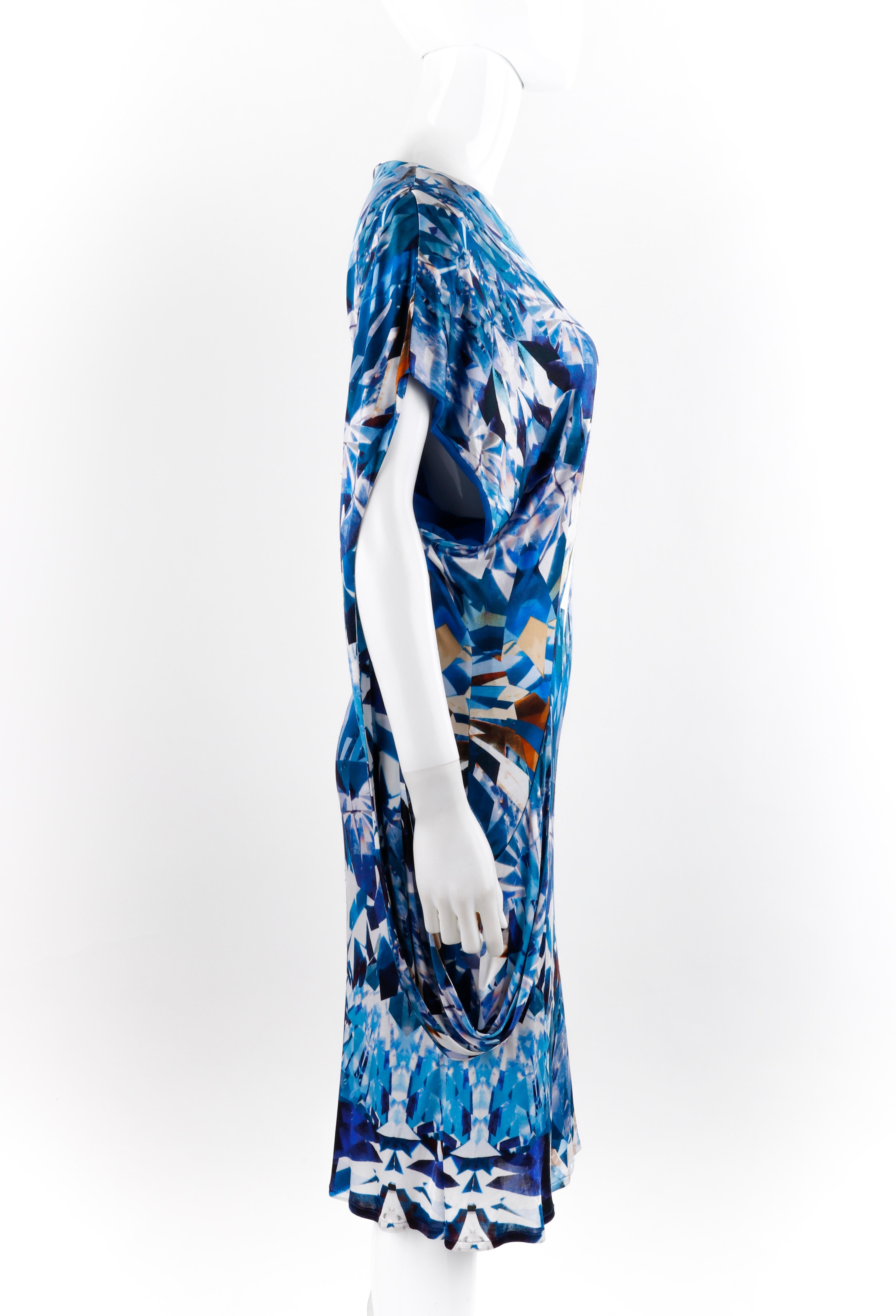 ALEXANDER McQUEEN S/S 2009 - « Natural Dis-tinction » - Robe emblématique en cristal bleu 42  Pour femmes en vente