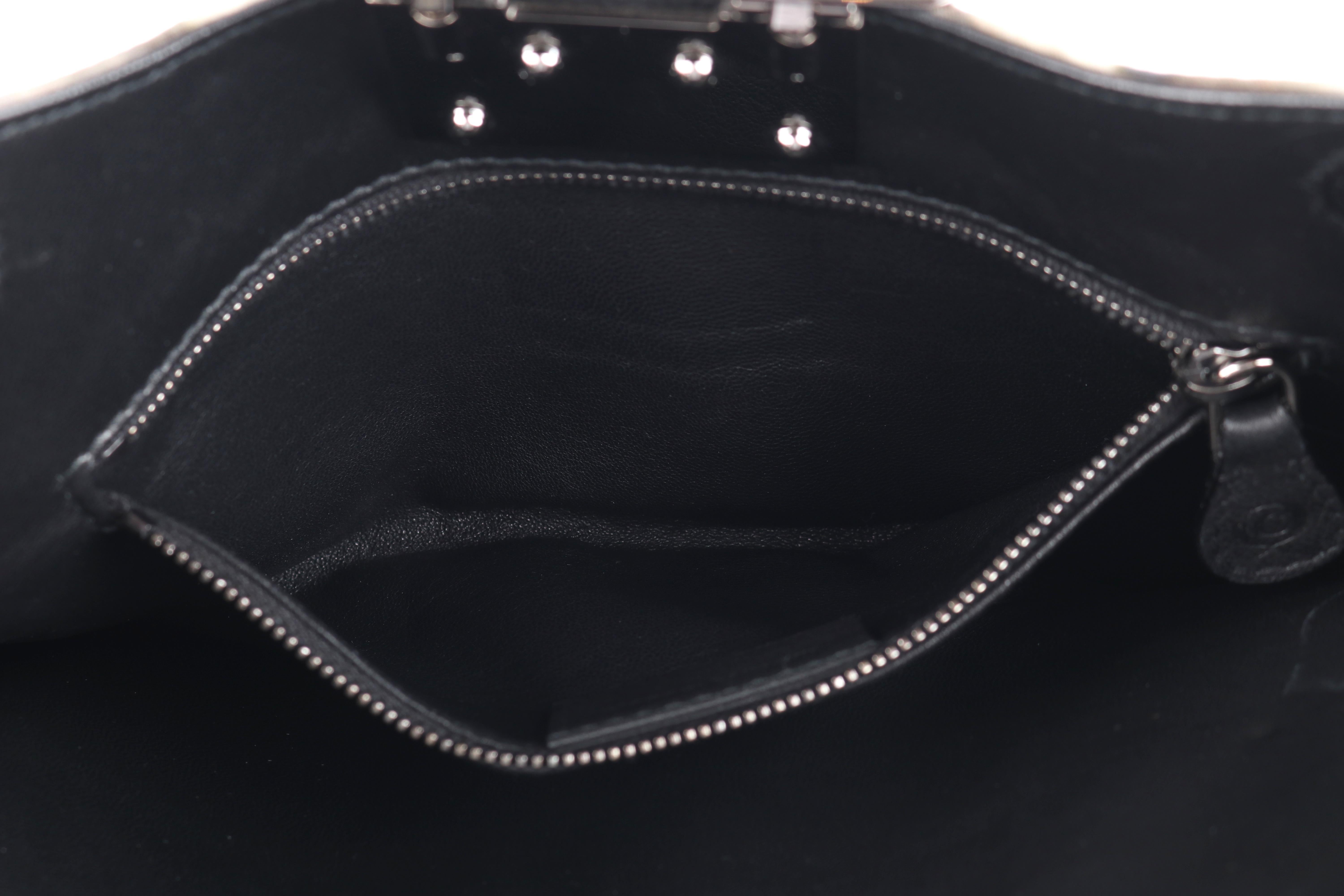 Alexander McQueen P/E 2009: Pochette oversize con stampa scheletro e caleidoscopio in vendita 2