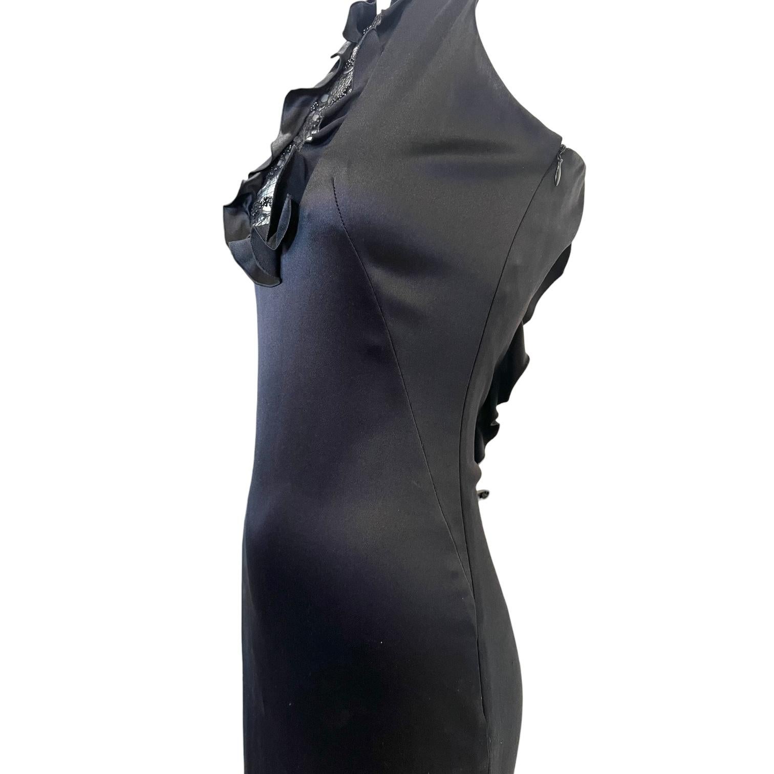 Alexander McQueen, abito P/E 2012 con corpetto in pizzo e volant in seta nera in vendita 3