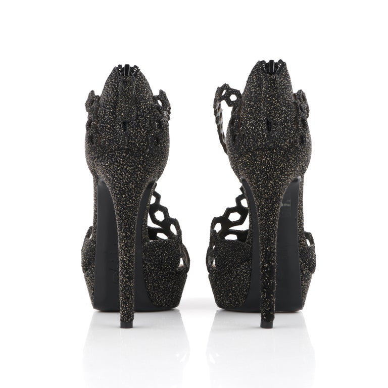 alexander-mcqueen-s-s-2013-black-gold-sparkle-honeycomb-textured-arched