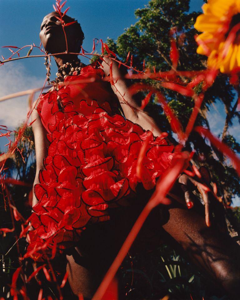 Alexander McQueen sfilata e campagna P/E 2018 Mini abito con volant a spalla fredda in vendita 6