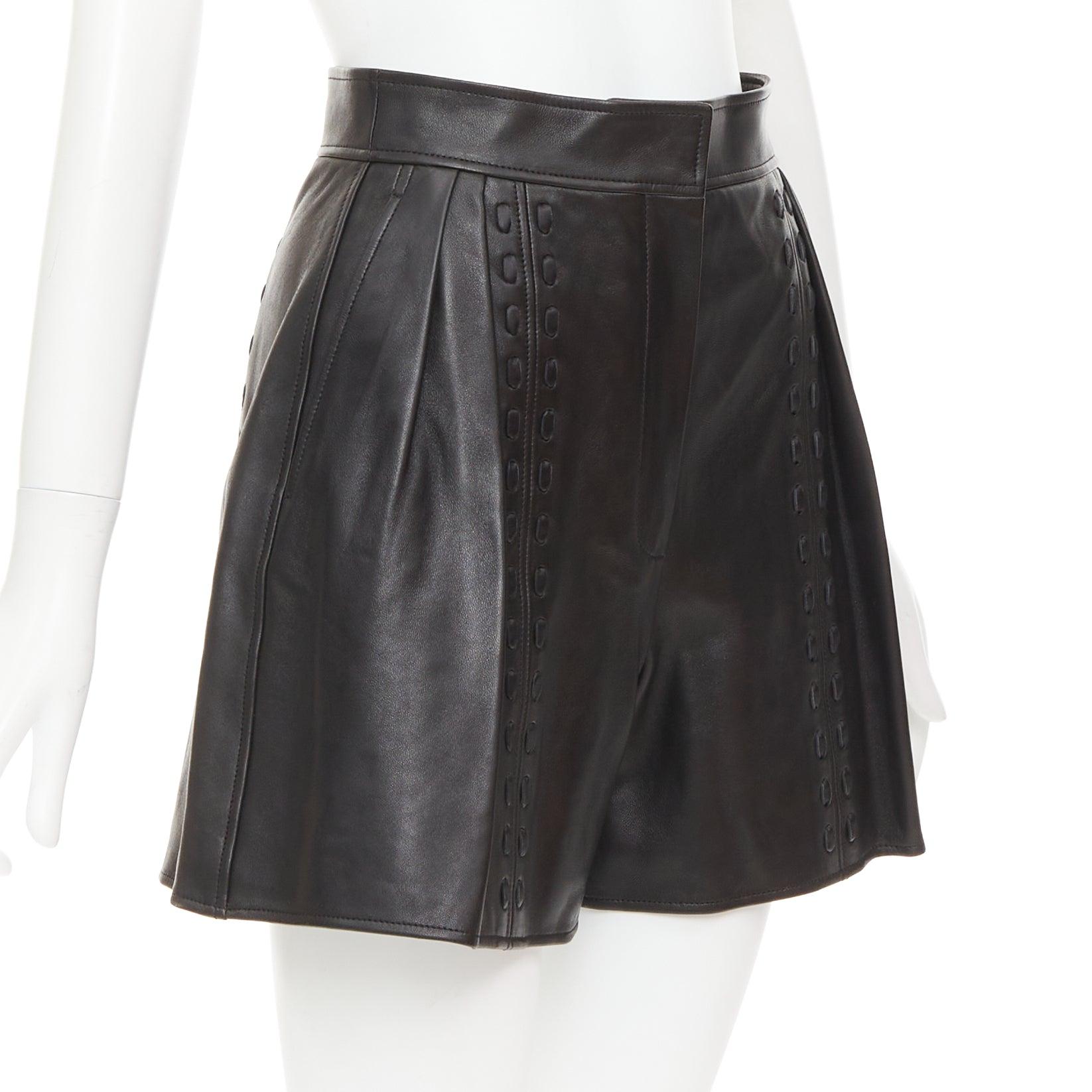 Black ALEXANDER MCQUEEN Sarah Burton 2021 black leather overstitch mini shorts IT38 XS For Sale