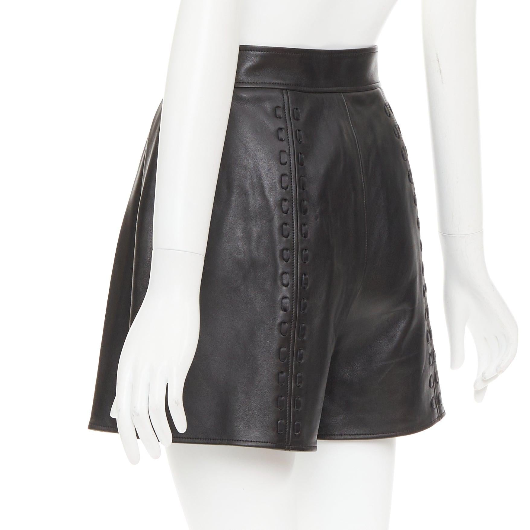 ALEXANDER MCQUEEN Sarah Burton 2021 black leather overstitch mini shorts IT38 XS For Sale 1
