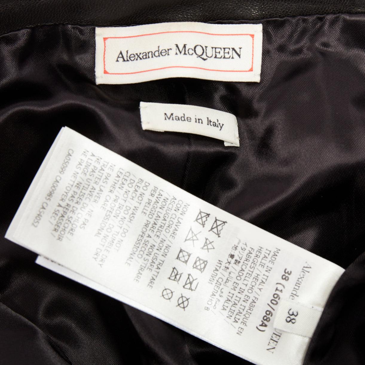 ALEXANDER MCQUEEN Sarah Burton 2021 black leather overstitch mini shorts IT38 XS For Sale 3