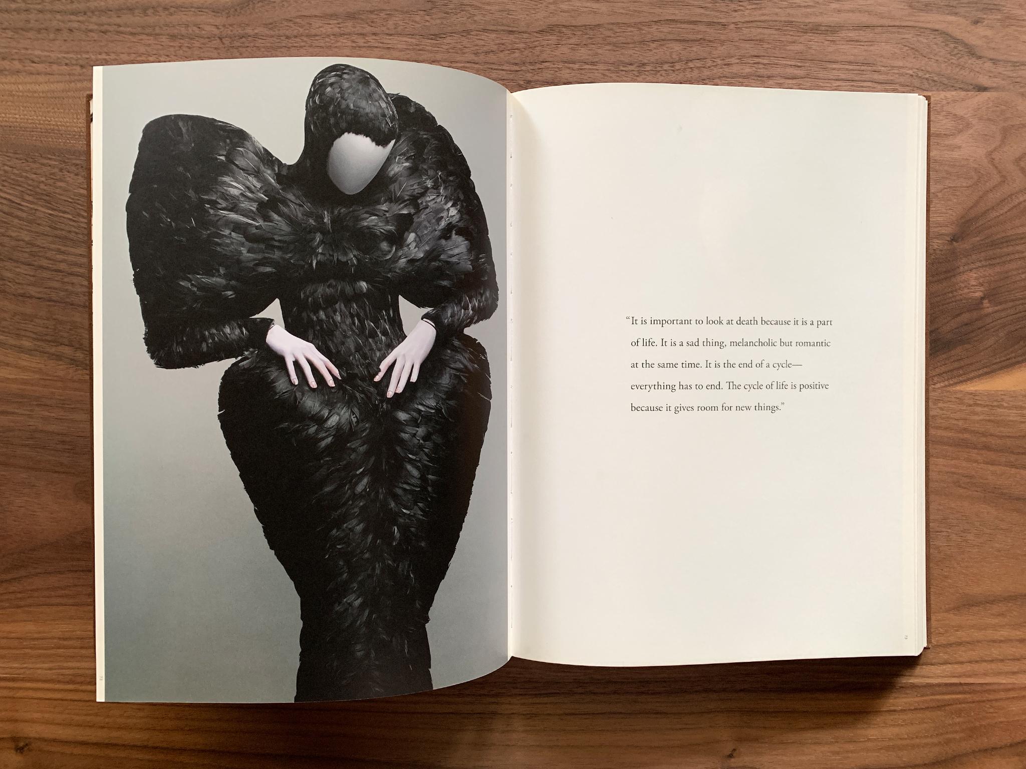 Linen Alexander McQueen, Savage Beauty Exhibition Catalogue