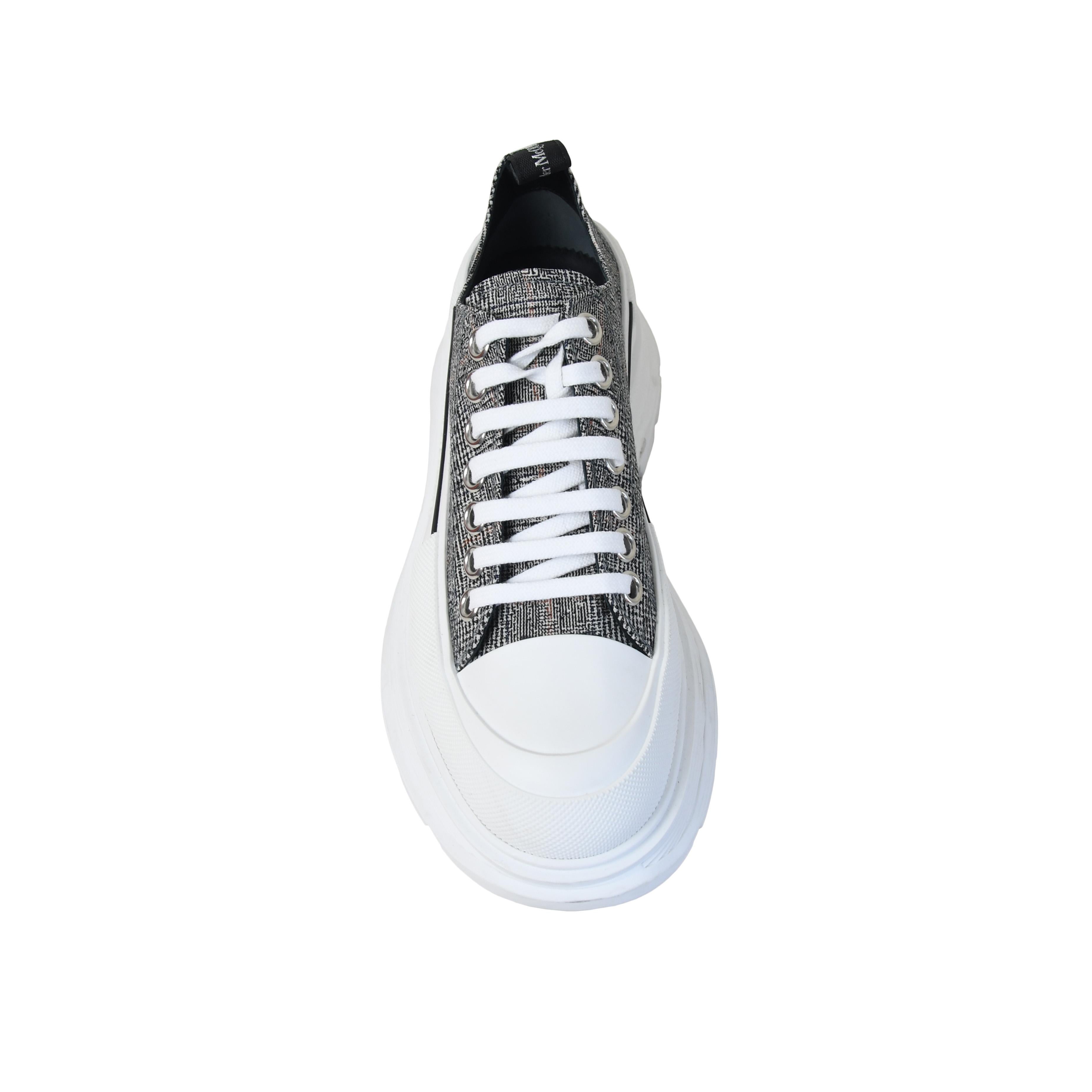 Alexander McQueen Scarpa Tessuto S.Gomma Black White Silver For Sale at  1stDibs