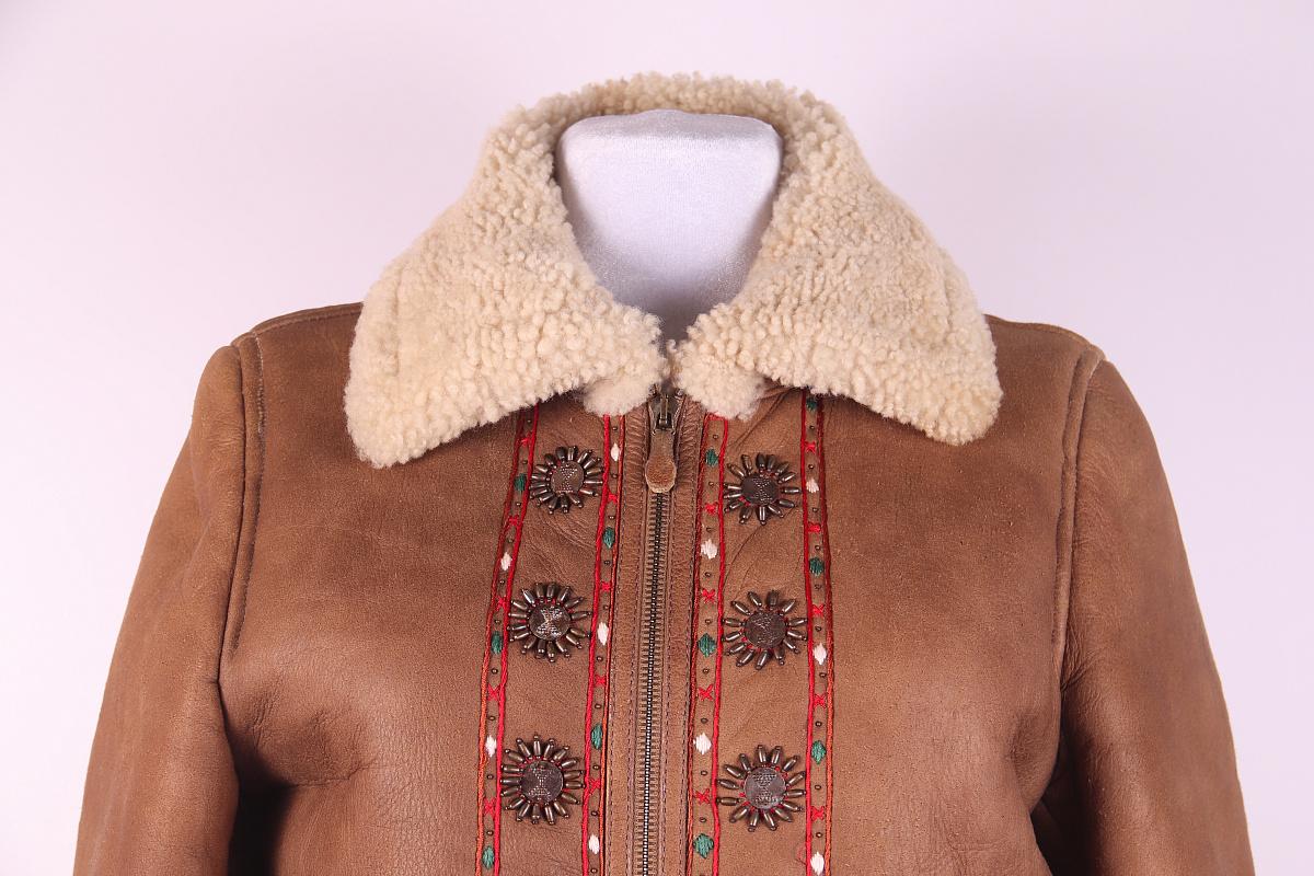 Brown Alexander McQueen short sheepskin coat 2000s For Sale