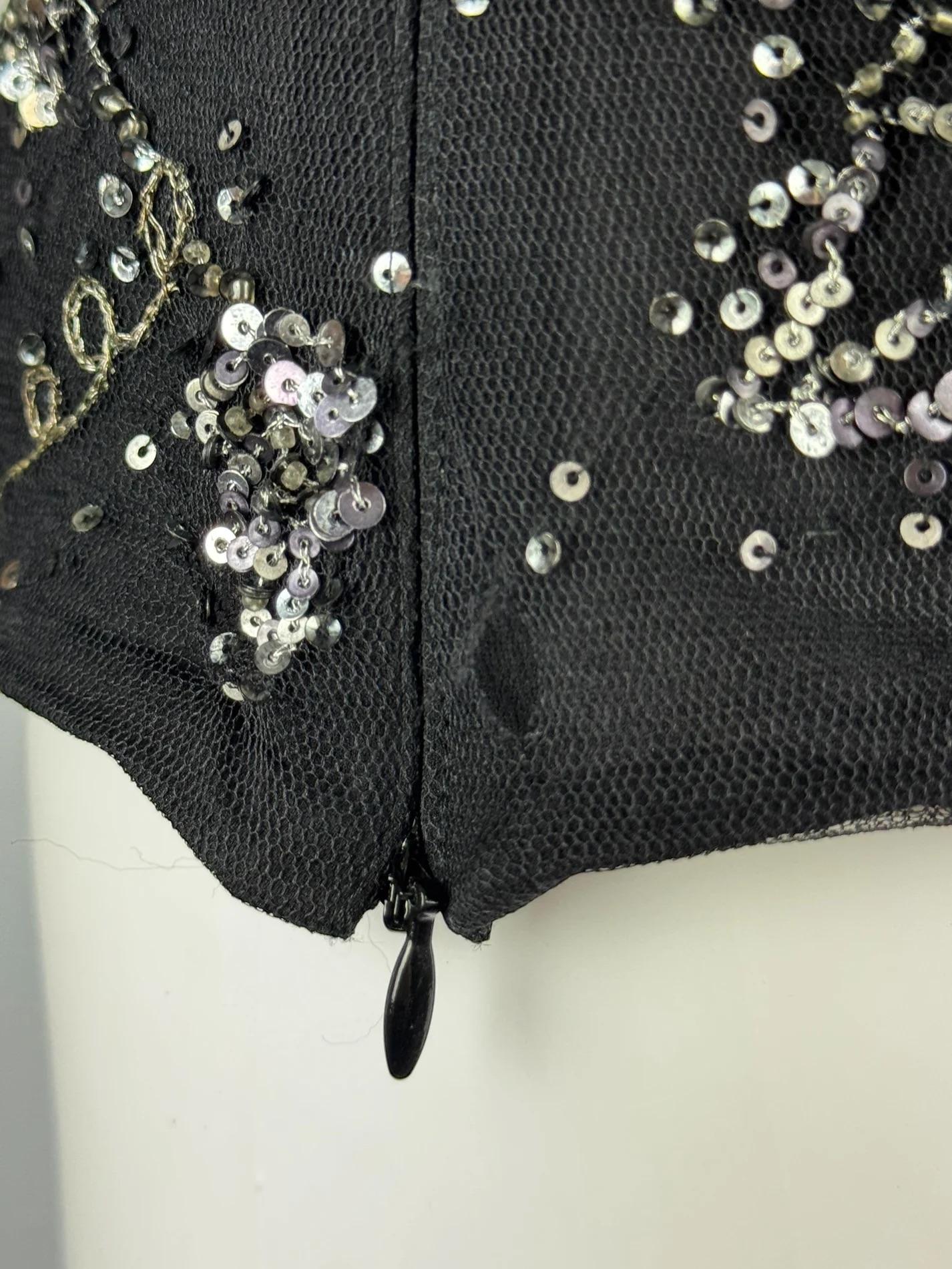 Alexander McQueen - Gilet di seta e paillettes, 2004 in vendita 4