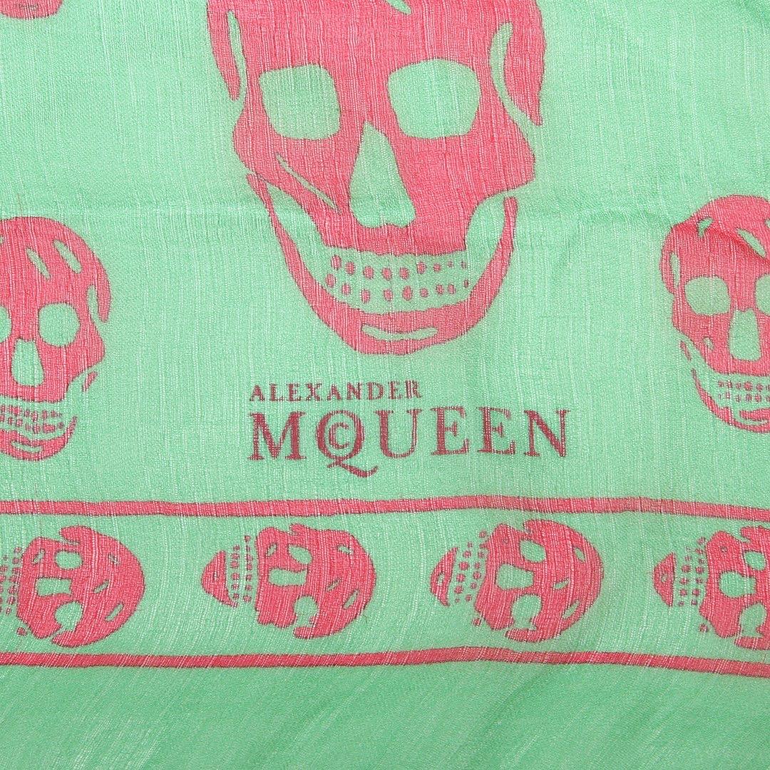 Alexander McQueen Silk Skull Scarf (Green) In Good Condition In Los Angeles, CA