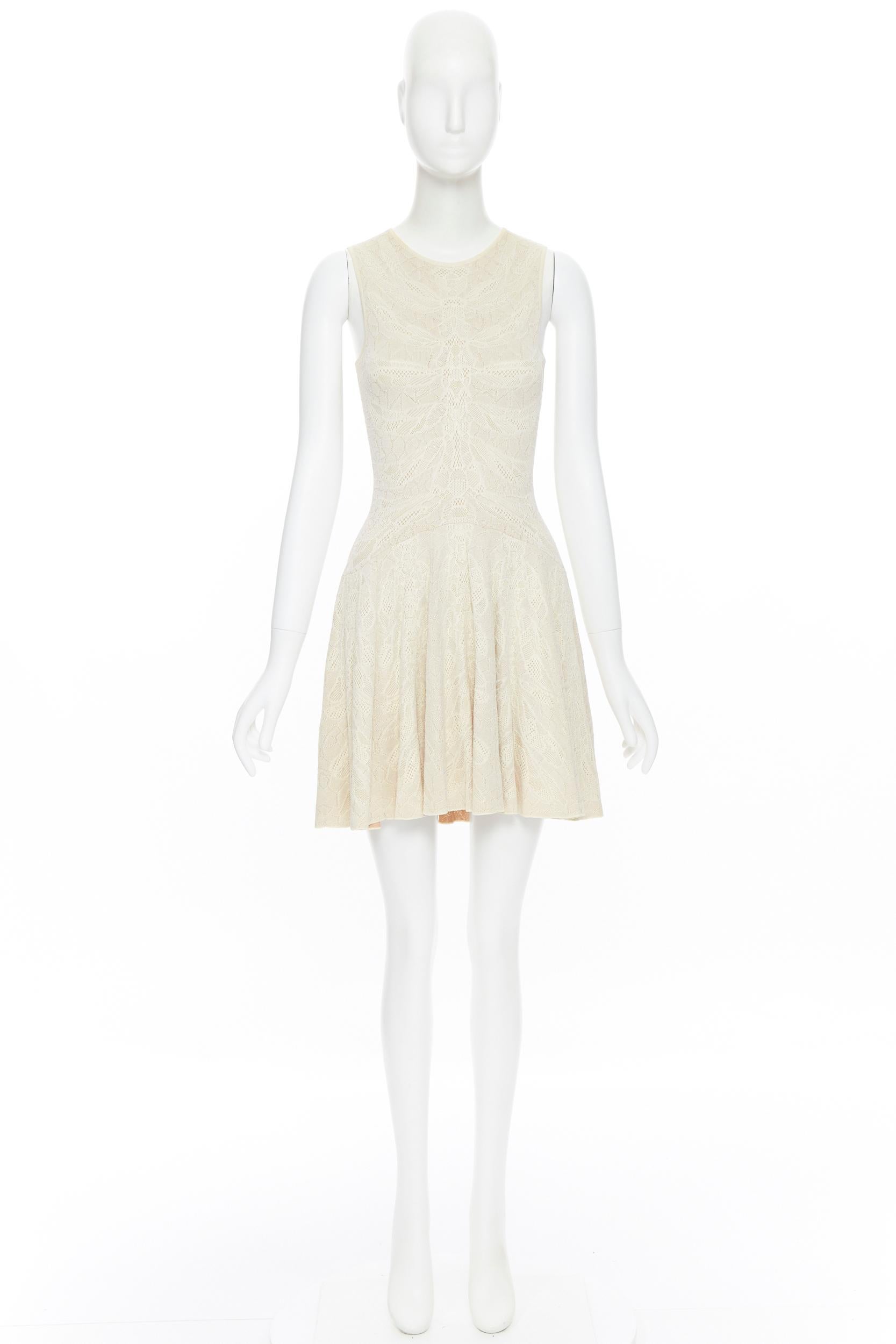 ALEXANDER MCQUEEN silk viscose jacquard knit fit flare cocktail dress S
Brand: Alexander Mcqueen
Model Name / Style: Fit flare dress
Material: Silk, viscose
Color: White
Pattern: Abstract
Closure: Slip on
Extra Detail:
Made in: Italy

CONDITION:
