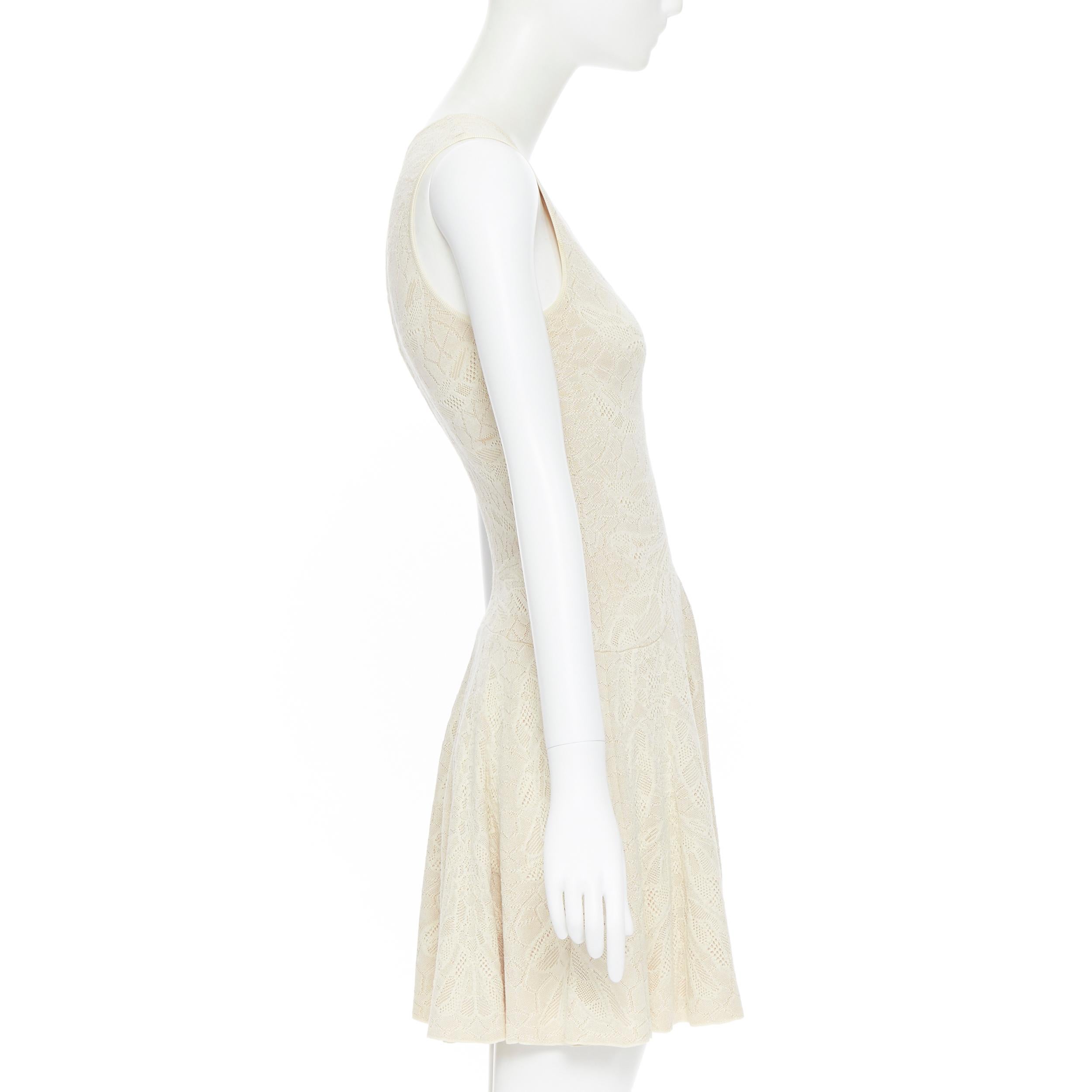 ALEXANDER MCQUEEN vestido de cóctel ajustado y acampanado de punto de viscosa de seda S en Bueno Estado en Hong Kong, NT