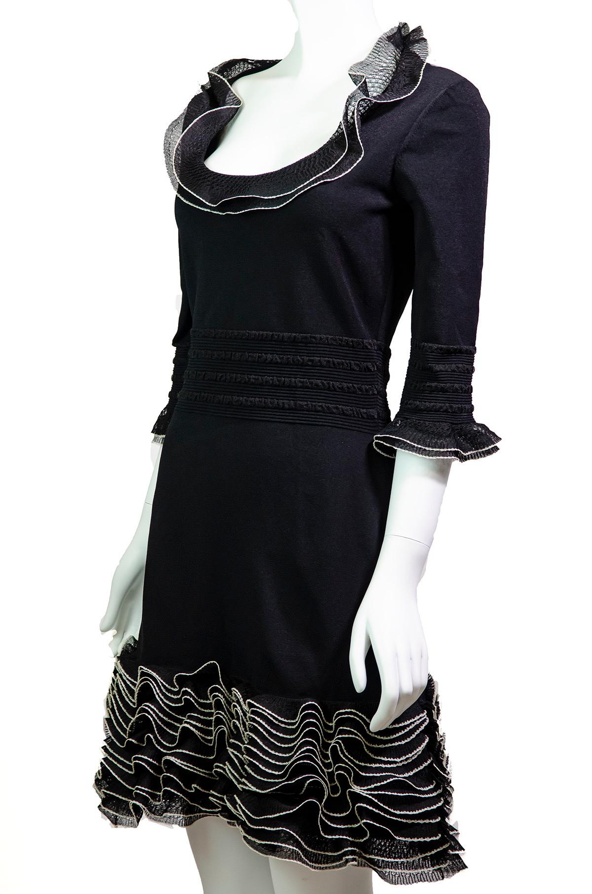 Alexander McQueen Silk / Viscose Ruffle Monochrome Dress - New With Tags  In New Condition In Berlin, BE