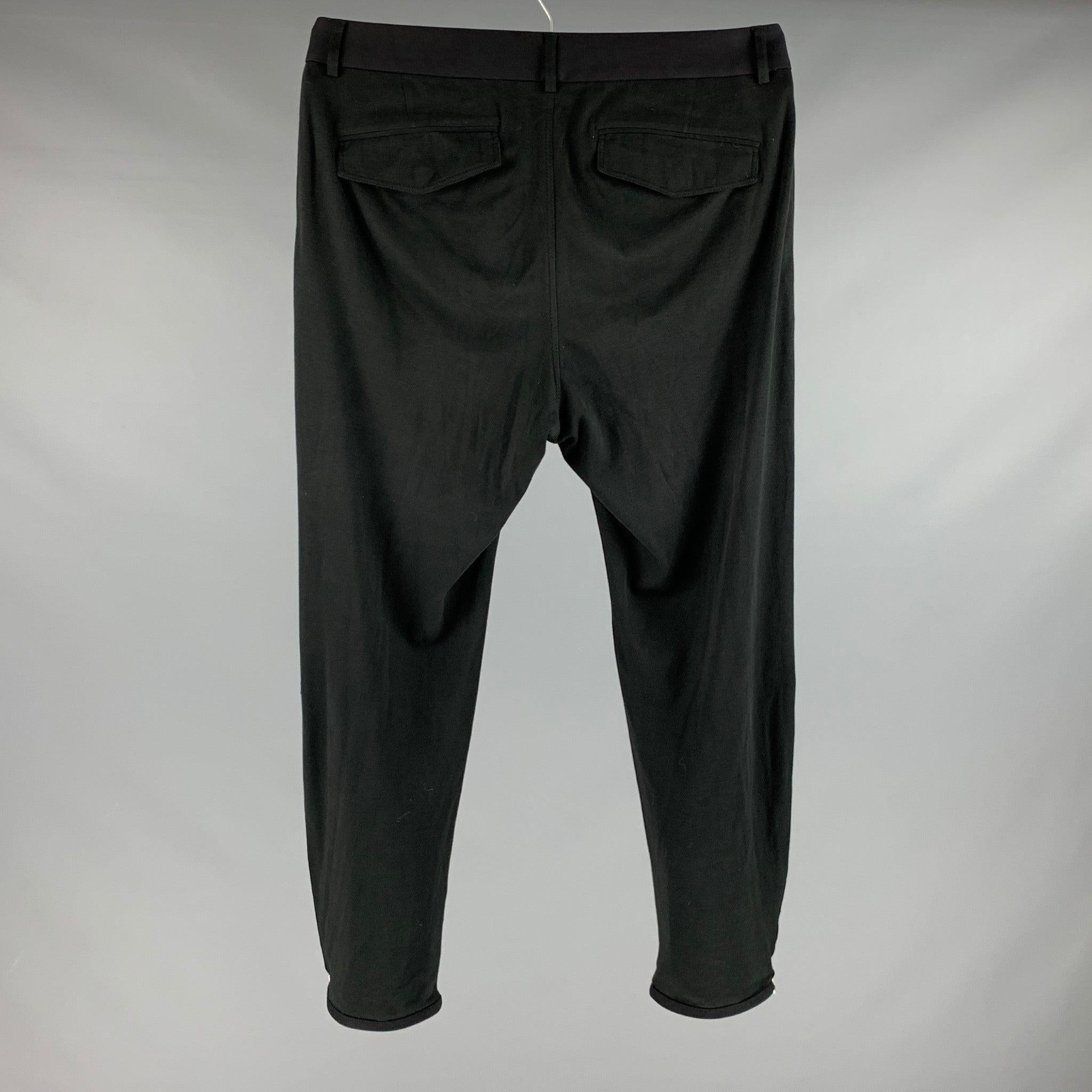 ALEXANDER MCQUEEN Size 32 Black Cotton Cashmere Zip Fly Dress Pants In Good Condition For Sale In San Francisco, CA