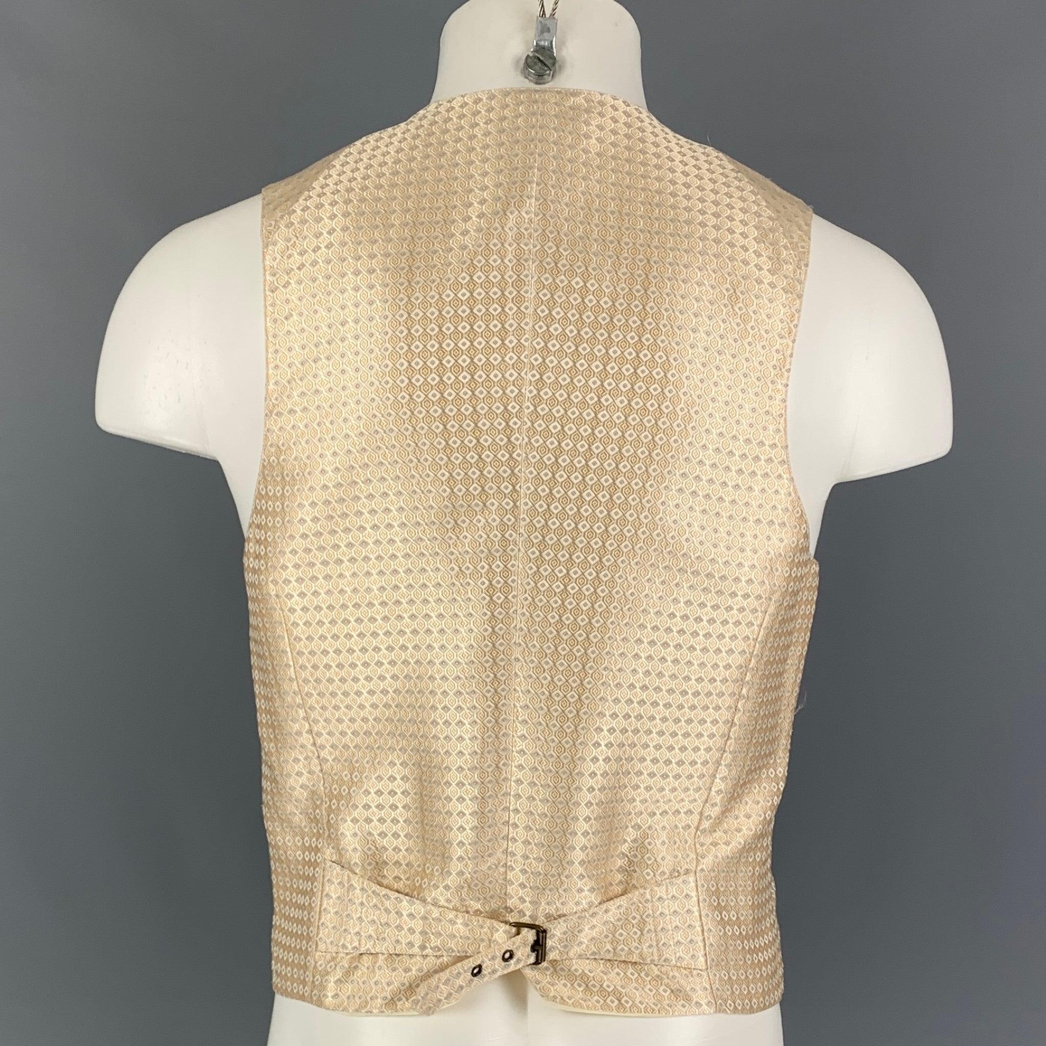 ALEXANDER MCQUEEN Size 40 Beige Jacquard Silk Buttoned Vest In Good Condition In San Francisco, CA