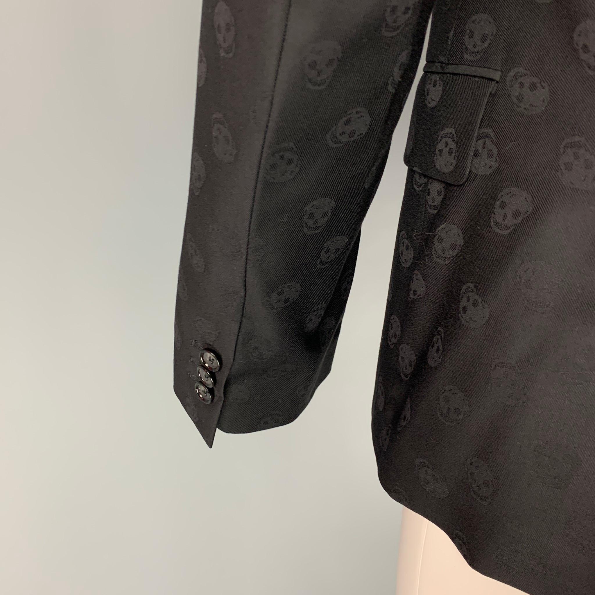 ALEXANDER MCQUEEN Size 42 Black Skull Print Wool Notch Lapel Sport Coat In Good Condition In San Francisco, CA