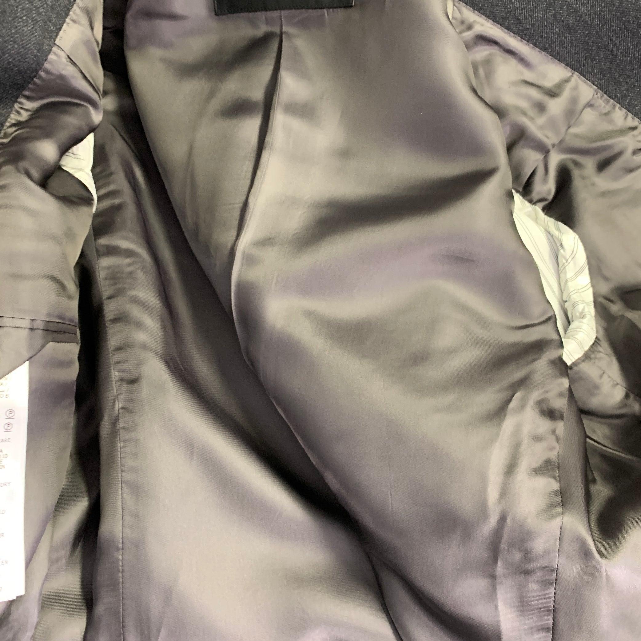 ALEXANDER MCQUEEN Size 44 Black Wool Cashmere Sport Coat For Sale 4