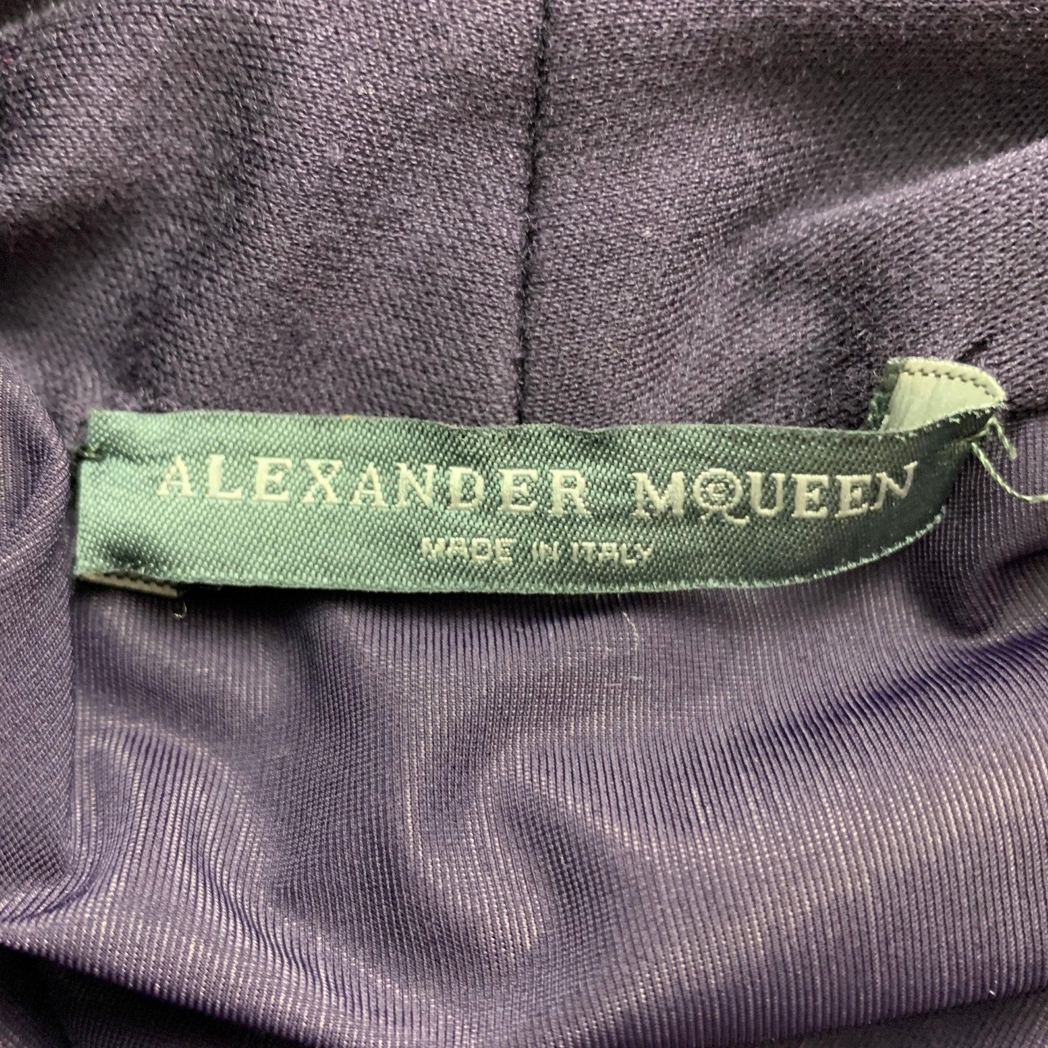 ALEXANDER MCQUEEN - Robe à manches longues en viscose violette, taille 6 en vente 2