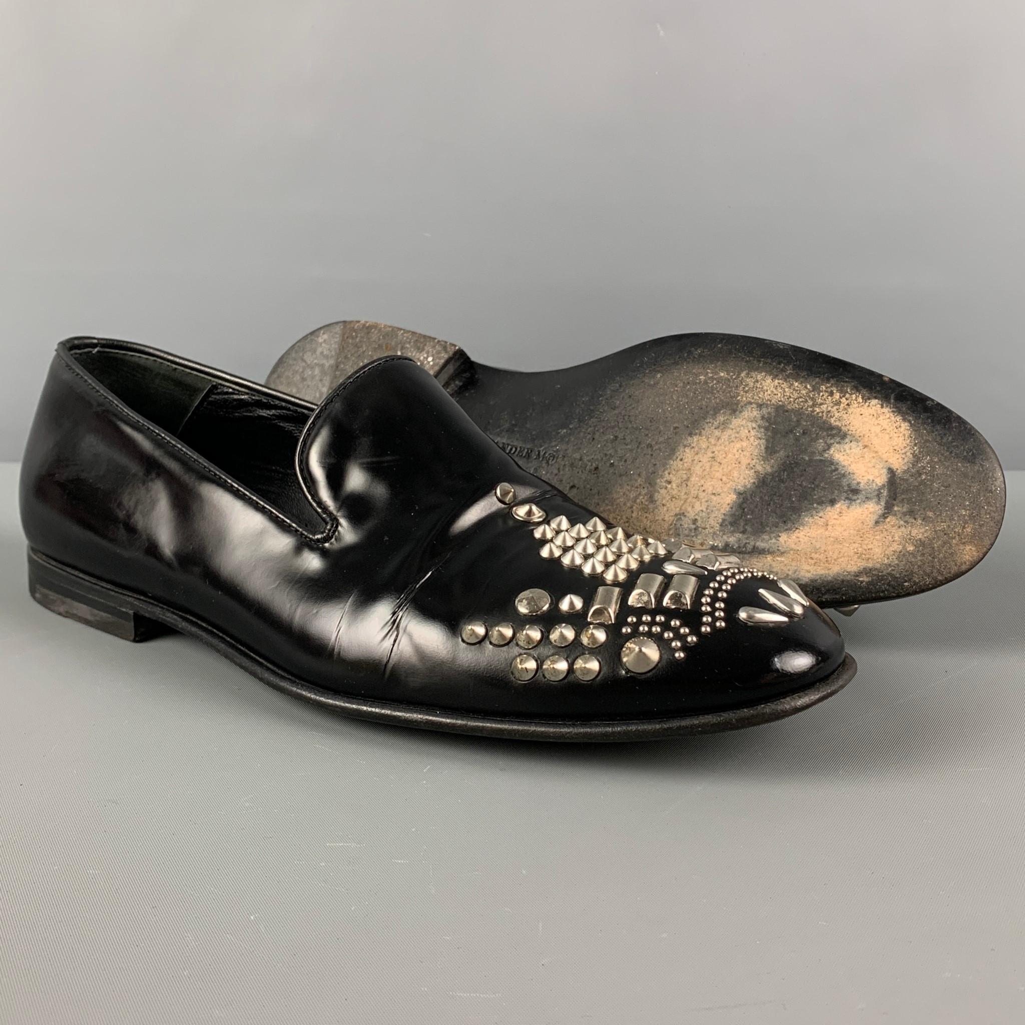 ALEXANDER MCQUEEN - Mocassins en cuir cloutés noirs et argentés, taille 9 Bon état à San Francisco, CA