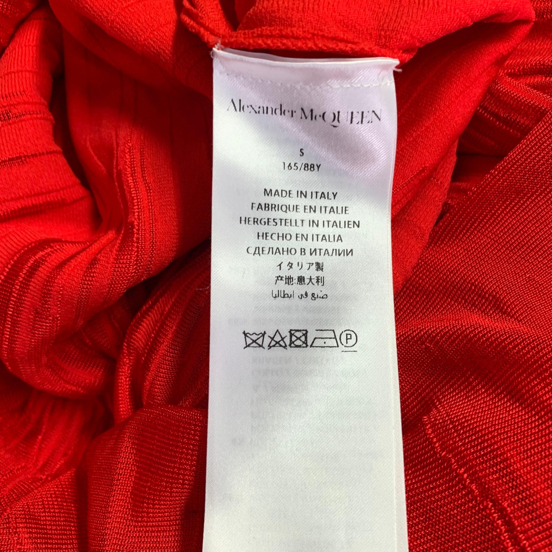 ALEXANDER MCQUEEN Talla S Vestido rojo de viscosa texturizado de manga larga en venta 4
