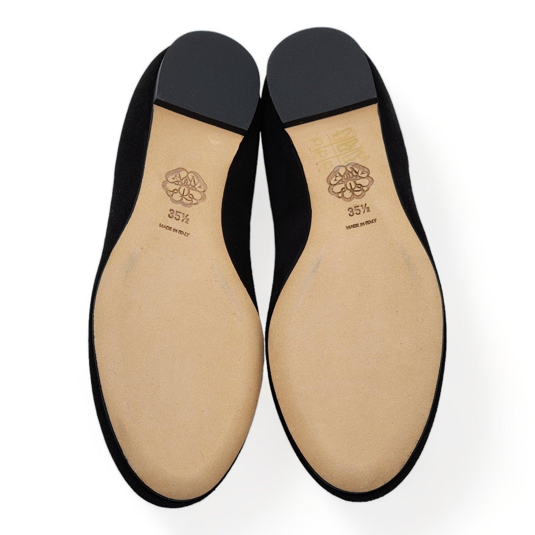 Women's Alexander McQueen Skull Ballerinas Black Velvet in Black For Sale
