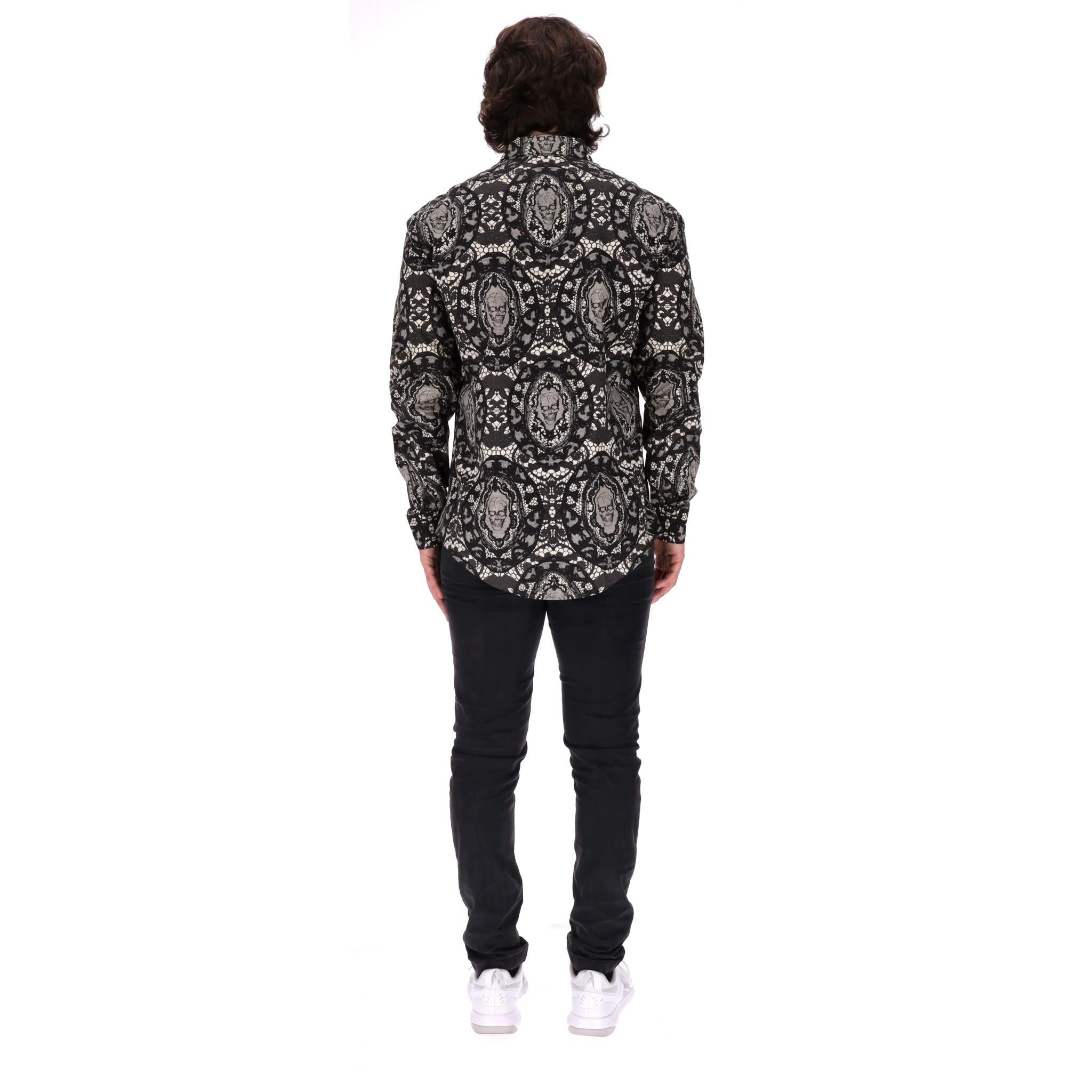 Alexander McQueen Skull Print Cotton Shirt In Excellent Condition In London, GB