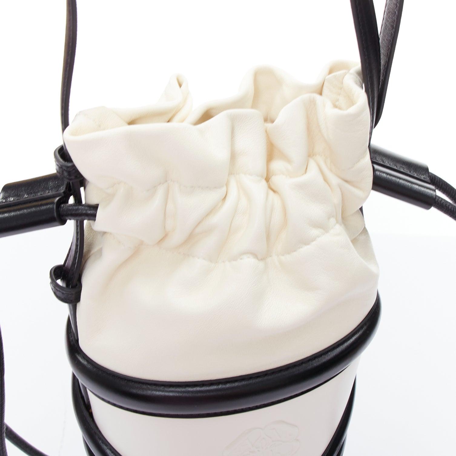 ALEXANDER MCQUEEN Soft Curve AM logo black white leather bucket bag For Sale 3
