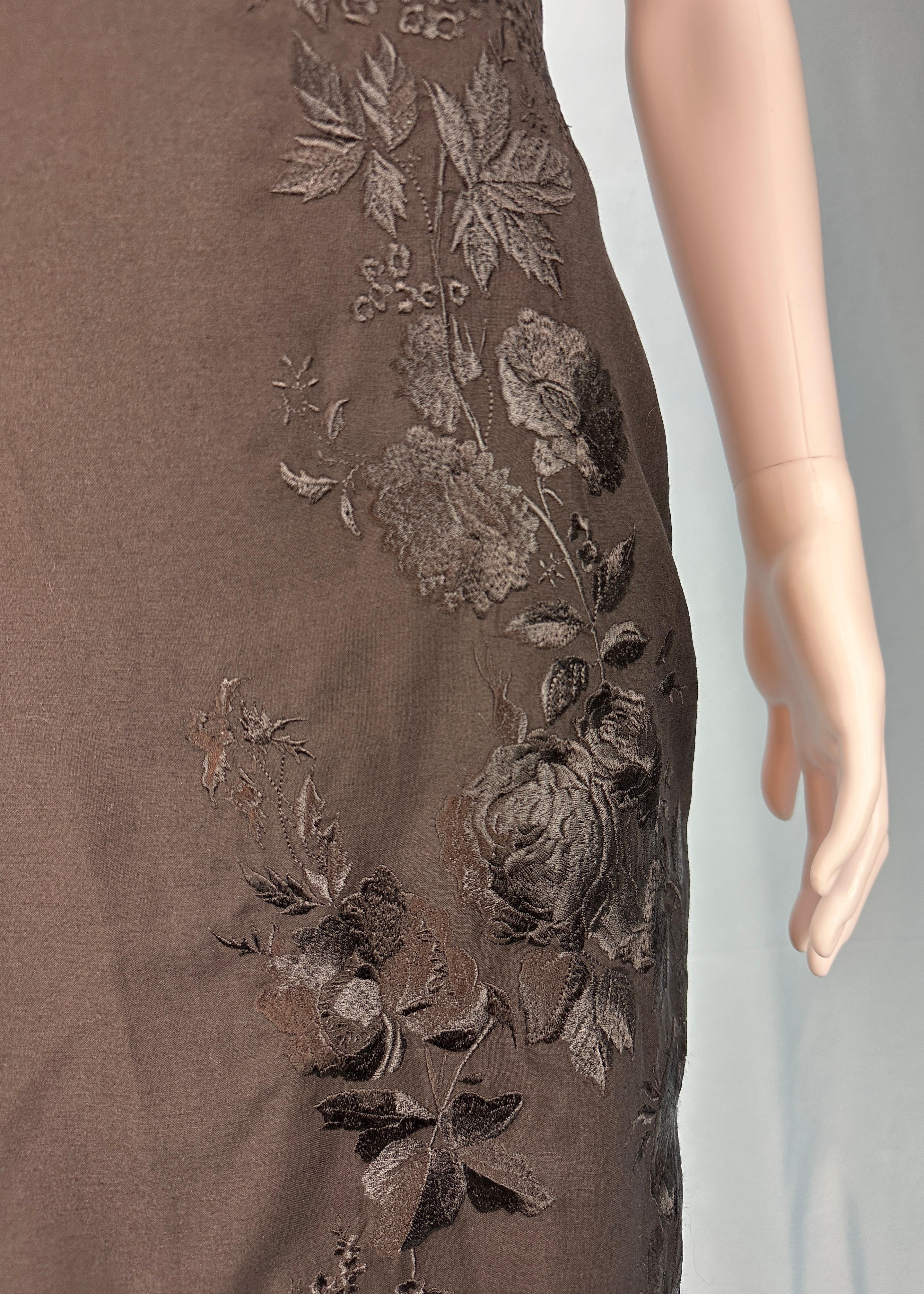Alexander McQueen Vestido Bordado Floral Negro Primavera 1998 en venta 1