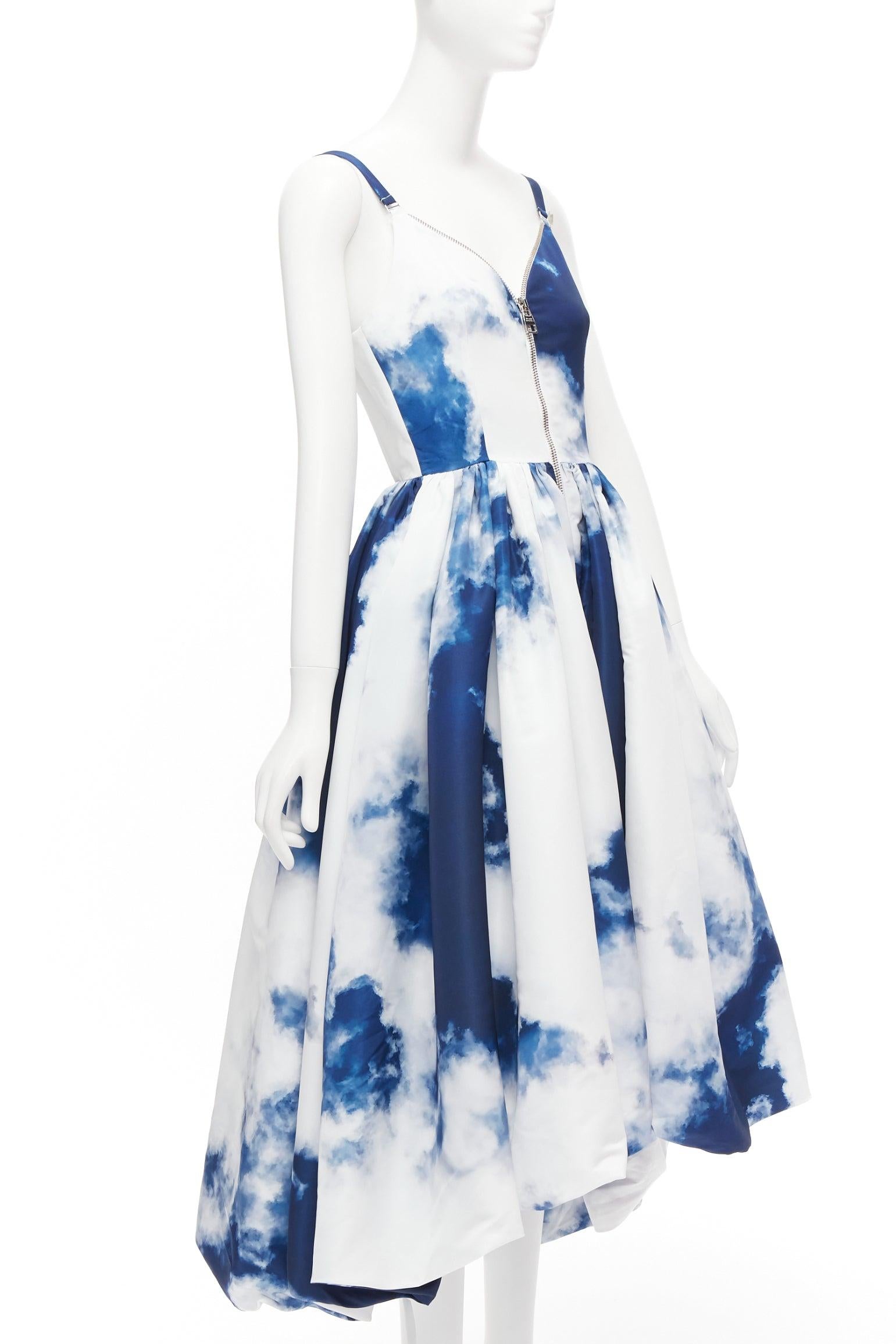 ALEXANDER MCQUEEN spring 2022 Runway blue white cloud midi dress Jisoo Blackpink
Reference: AAWC/A00688
Brand: Alexander McQueen
Collection: 2022 - Runway
As seen on: Tang Wei
Material: Polyester
Color: White, Blue
Pattern: Photographic
