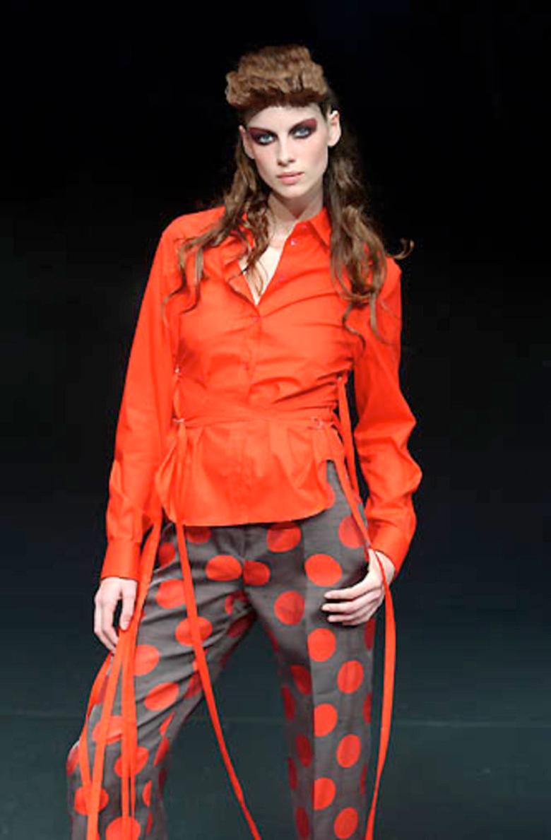 ALEXANDER MCQUEEN SS 02 Camisa larga icónica con cordones en venta 2