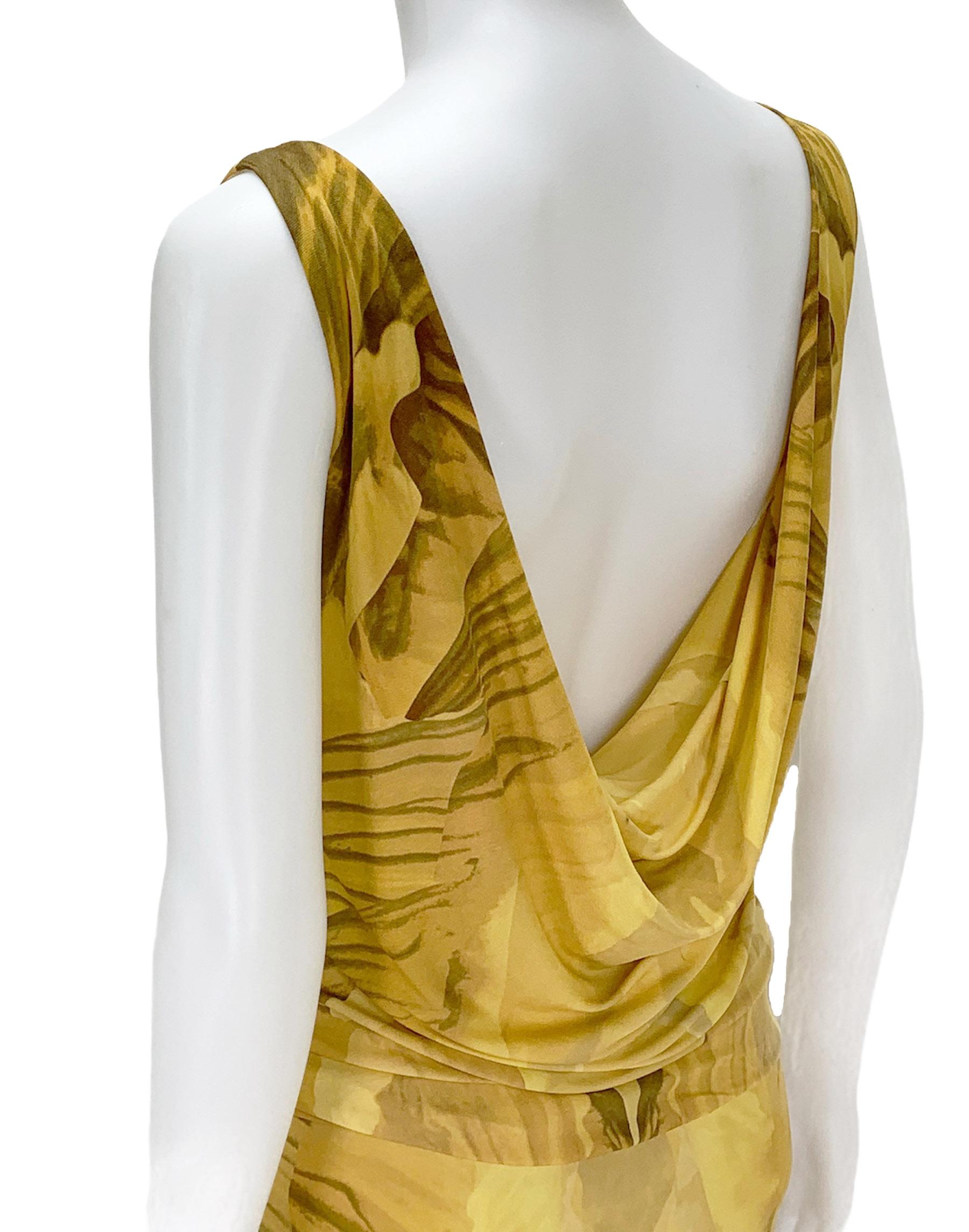 Alexander McQueen - Robe dos nu extensible, collection Plato's Atlantis, printemps-été 2010, taille 40 Pour femmes en vente