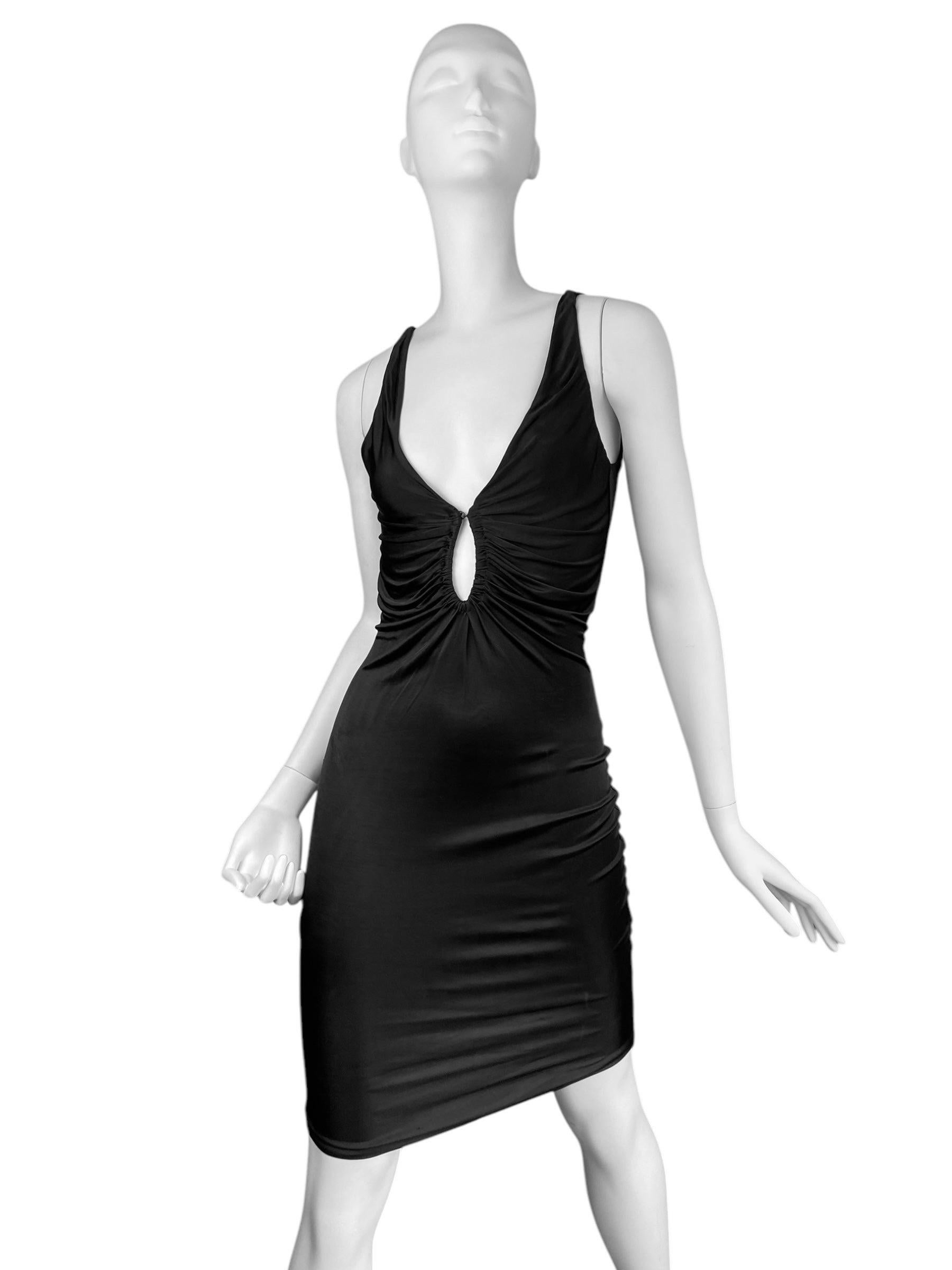 ALEXANDER MCQUEEN ss1996 «THE HUNGER» BLACK RUCHED CUT-OUT BODYCON DRESS In Good Condition In PARIS, FR
