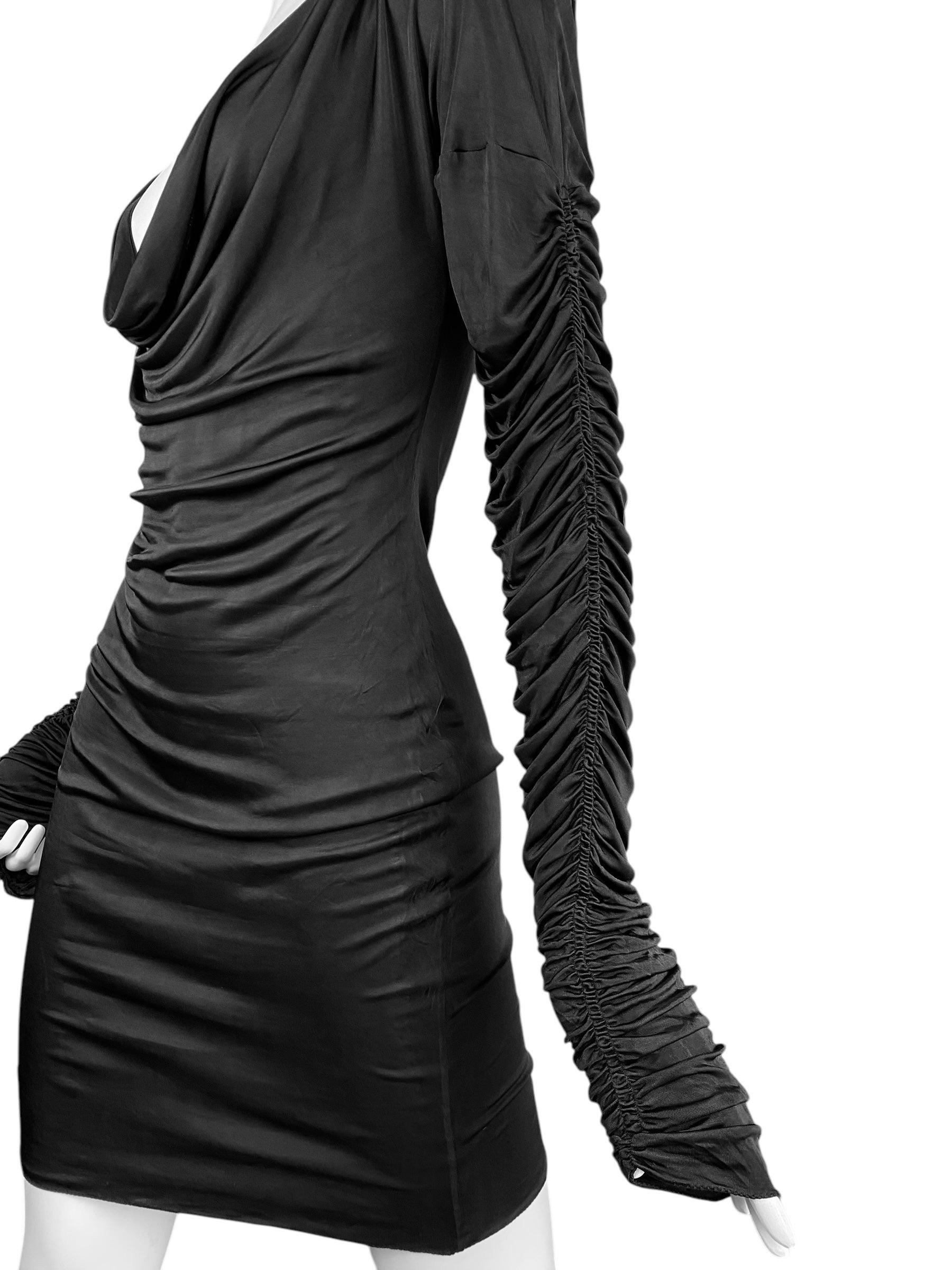 ALEXANDER MCQUEEN ss1996 «THE HUNGER» BLACK RUCHED SLEEVES DRAPED DRESS 2