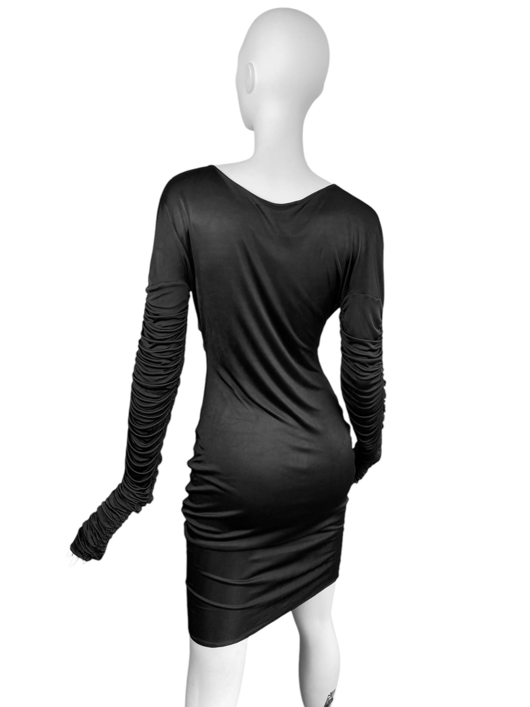 ALEXANDER MCQUEEN ss1996 «THE HUNGER» BLACK RUCHED SLEEVES DRAPED DRESS 3