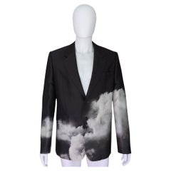 Alexander McQueen Sportjacke aus Wolle mit „Storm Cloud“-Print