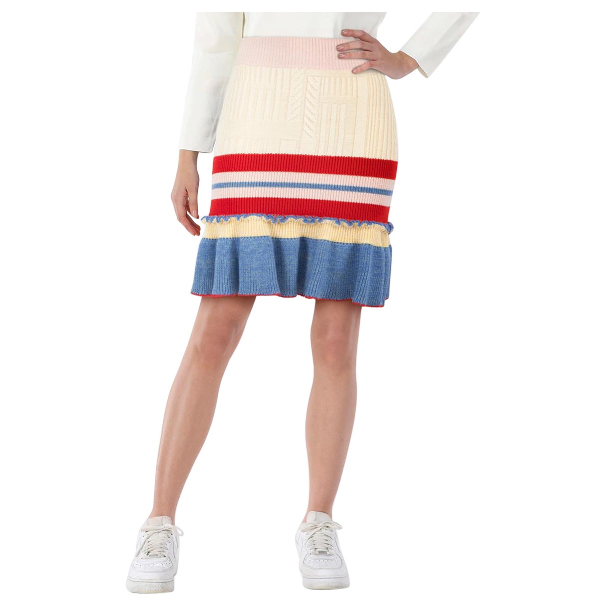 Alexander McQueen Jupe évasée en laine rayée Taille XS en vente